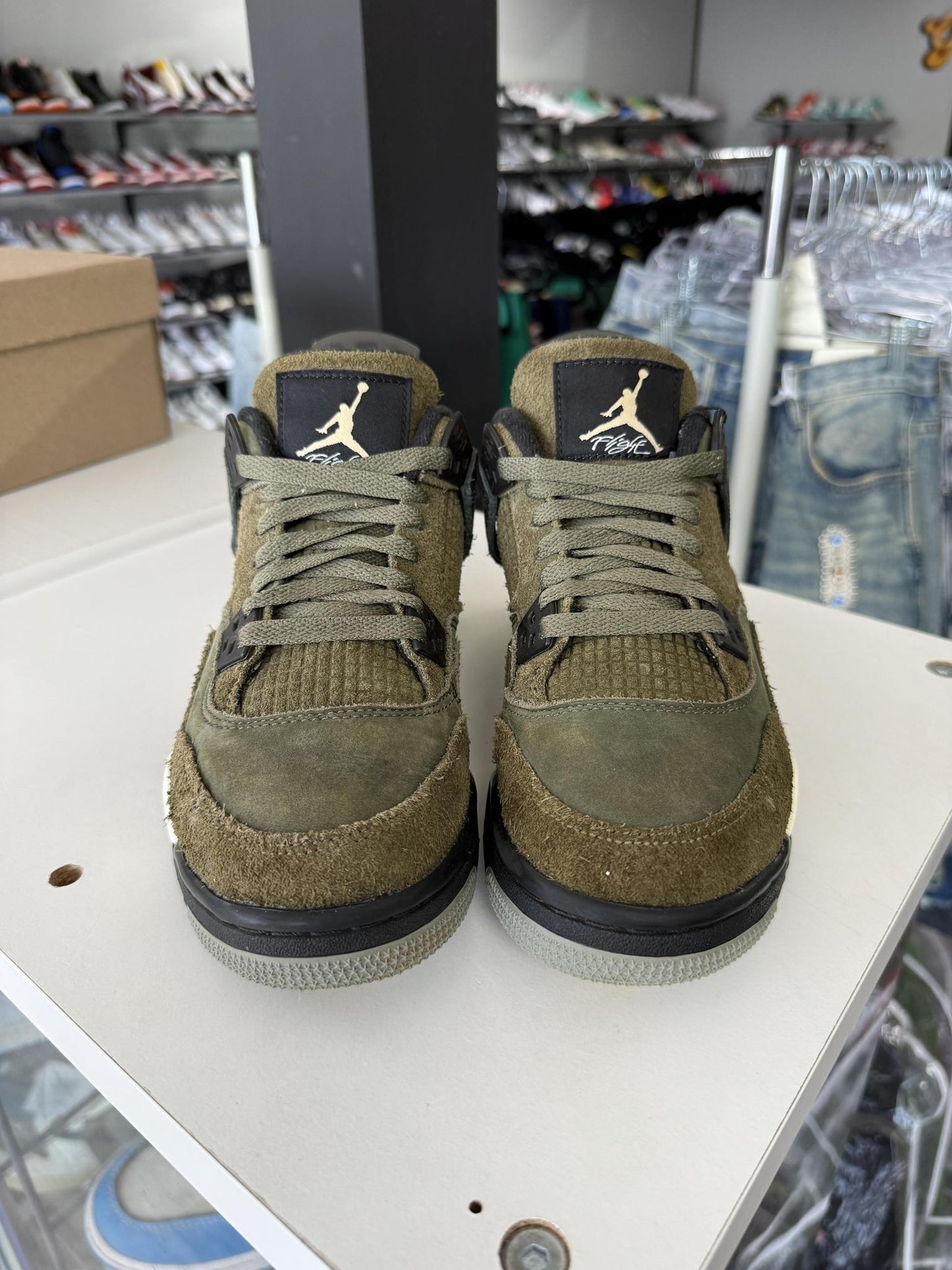 Jordan 4 "Craft Olive" Used Size 6Y/7.5W
