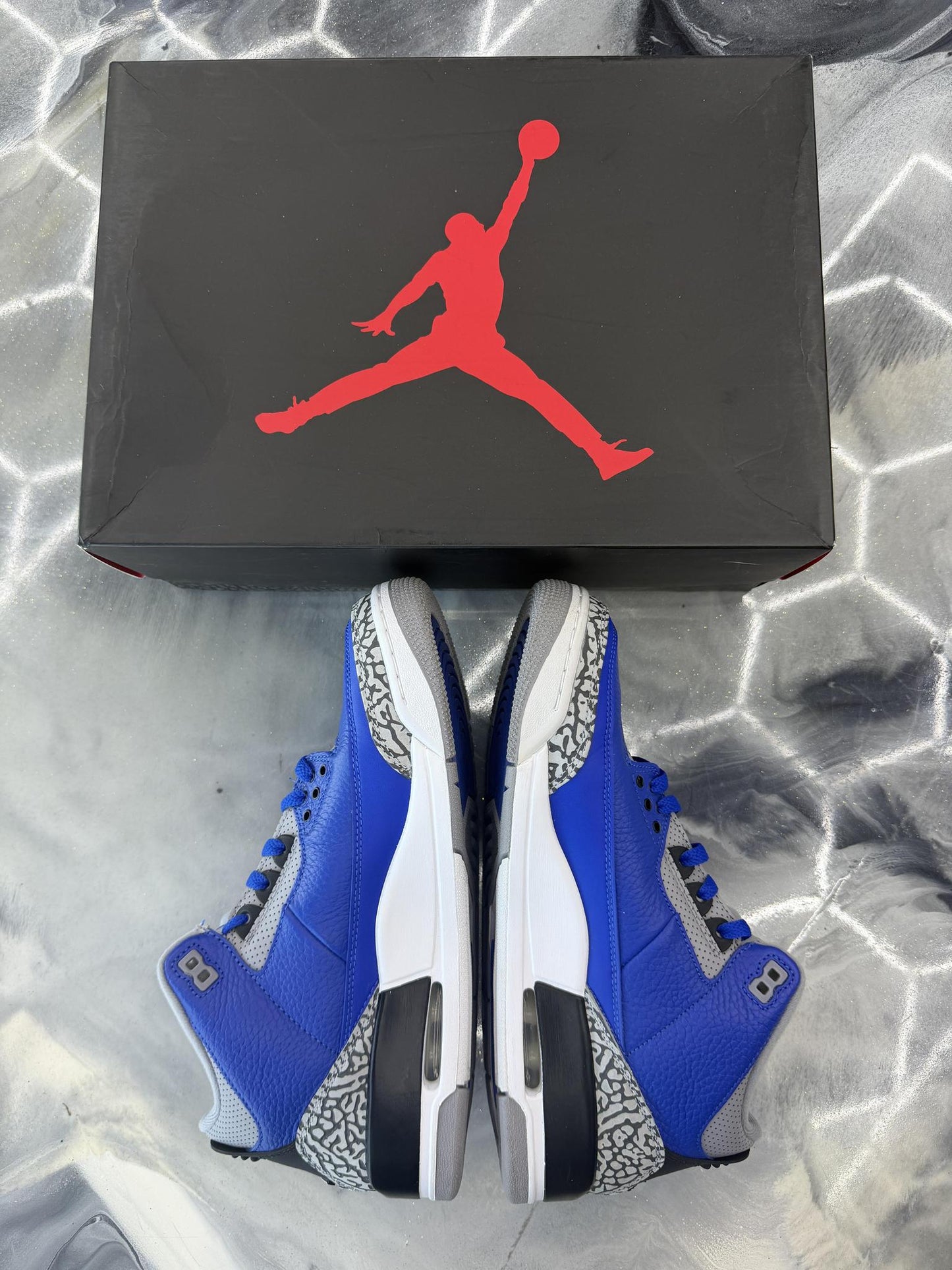 Jordan 3 "Varsity Royal" Used Size 10