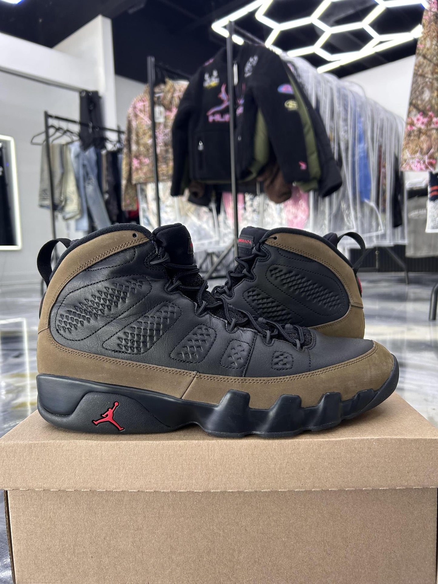 Jordan 9 "Olive" Used Size 13