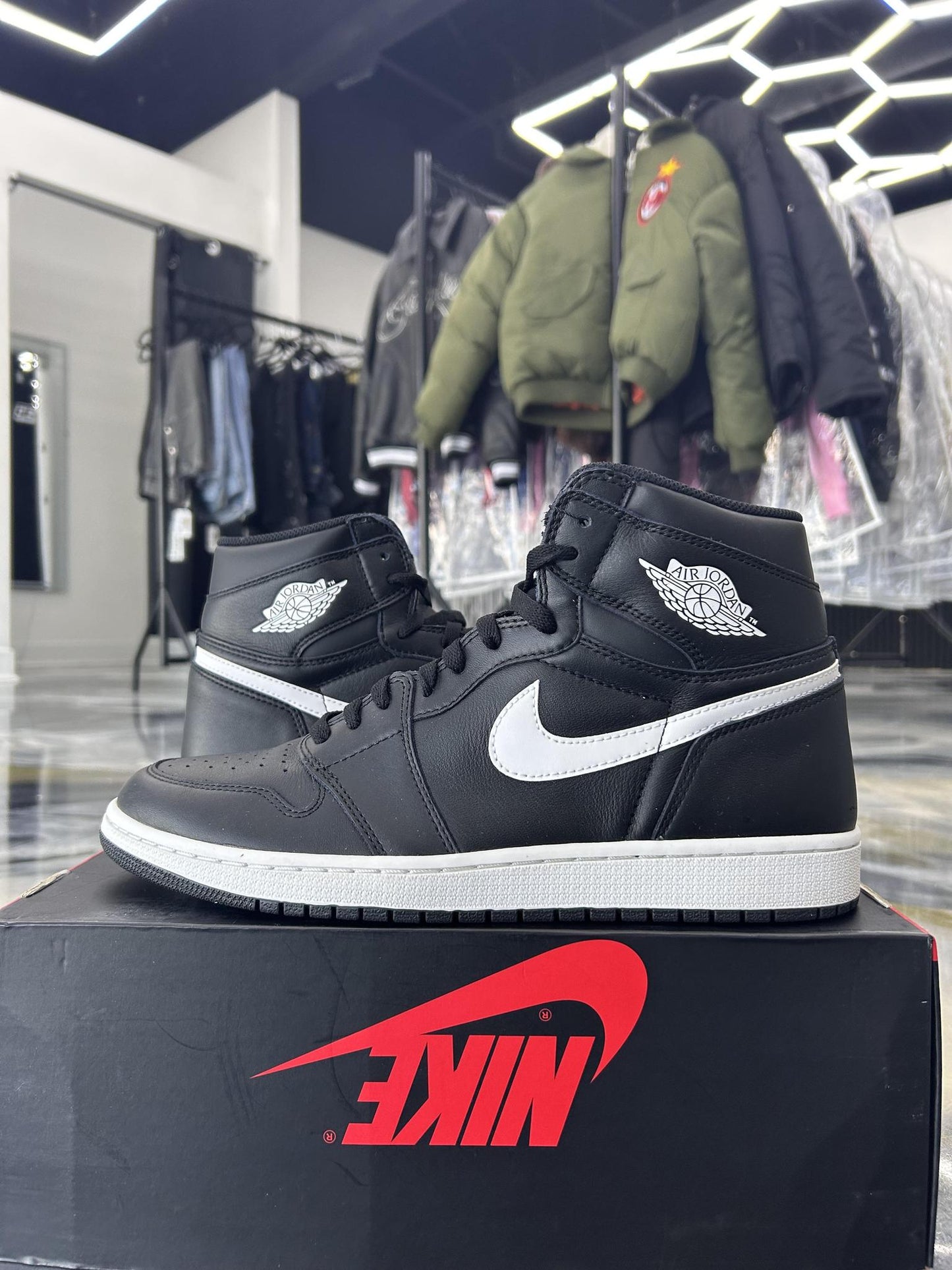 Jordan 1 "Ying Yang" Used Size 12