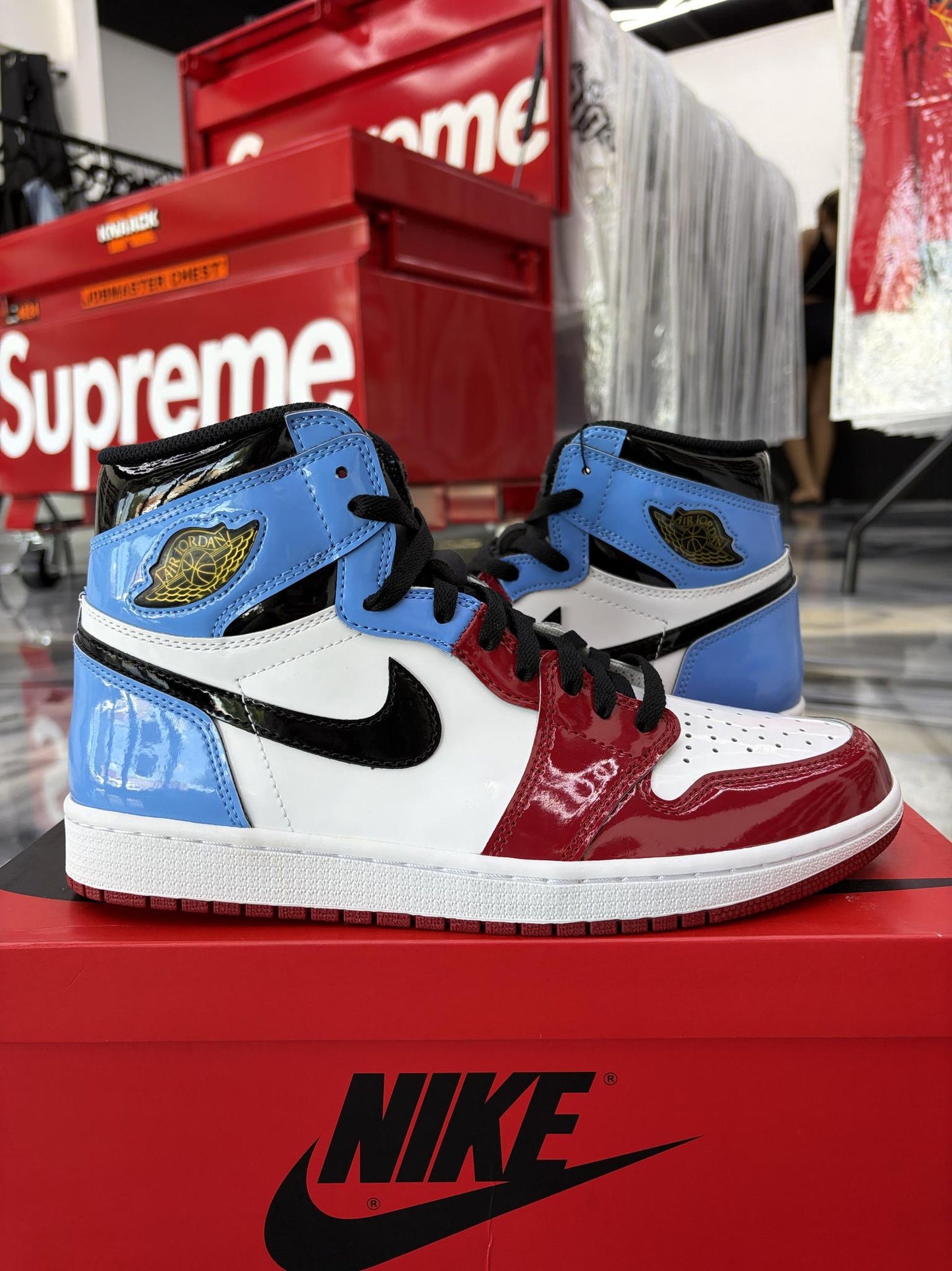 Jordan 1 "Fearless UNC Chicago" Used Size 10