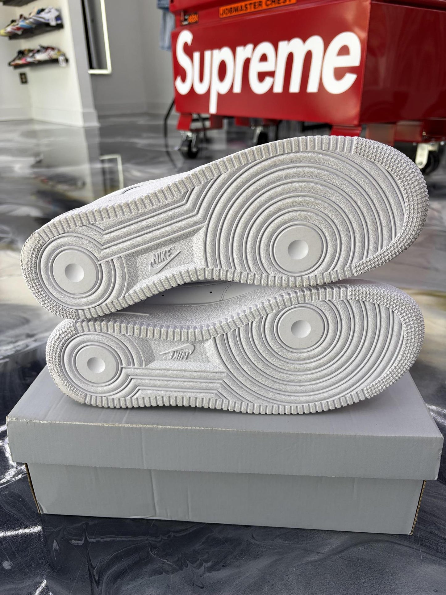 Nike Air Force 1 Low "Triple White" Used Size 12