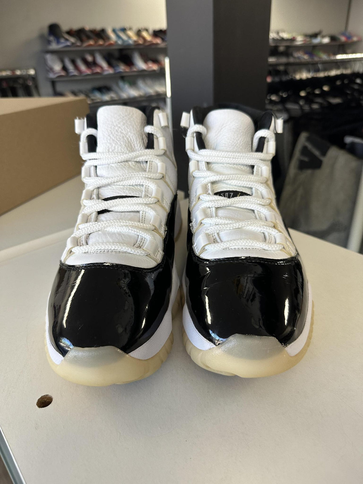 Jordan 11 "Gratitude" Size 10 Used