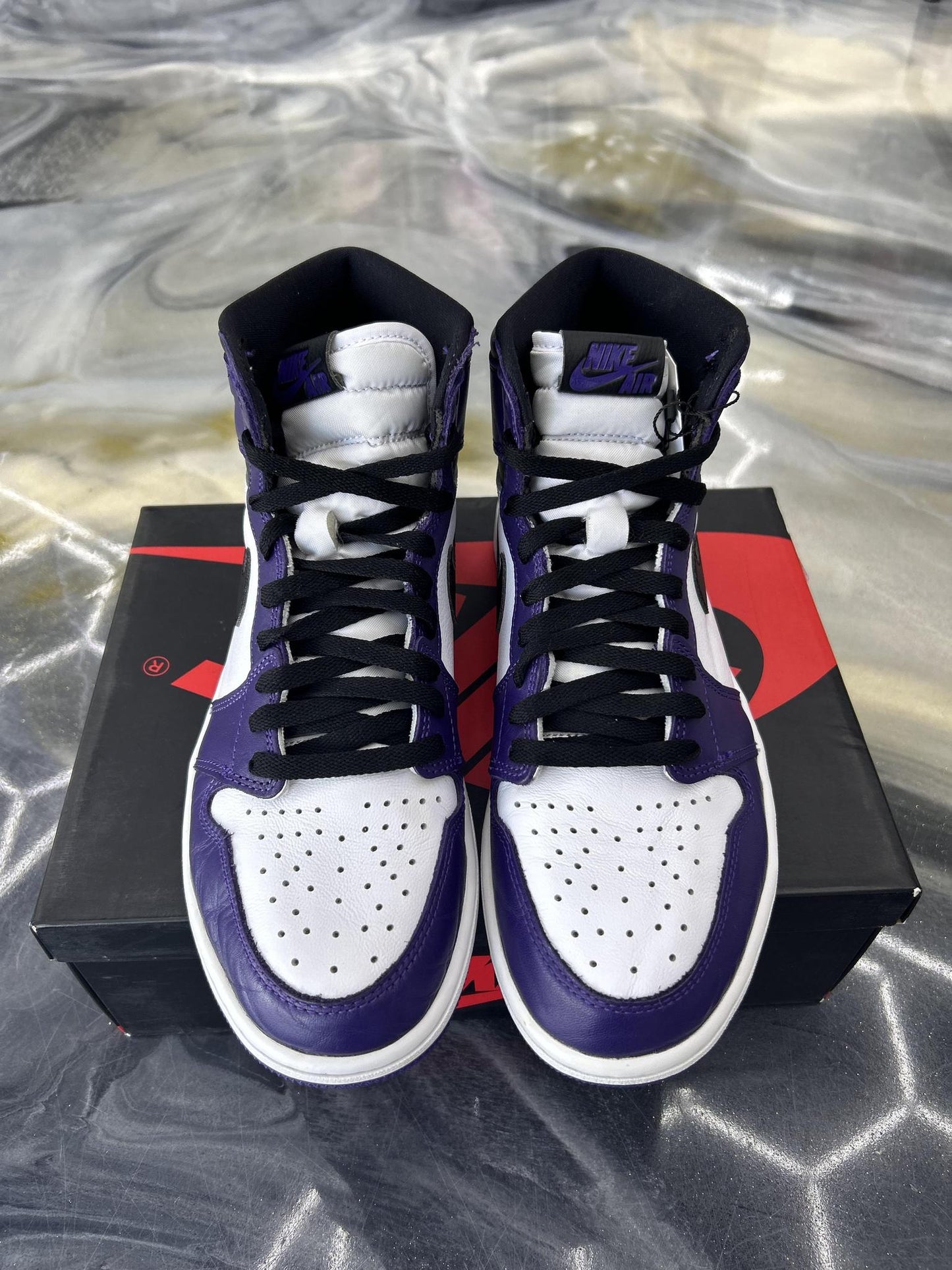 Jordan 1 "Court Purple 2.0" Used Size 9.5