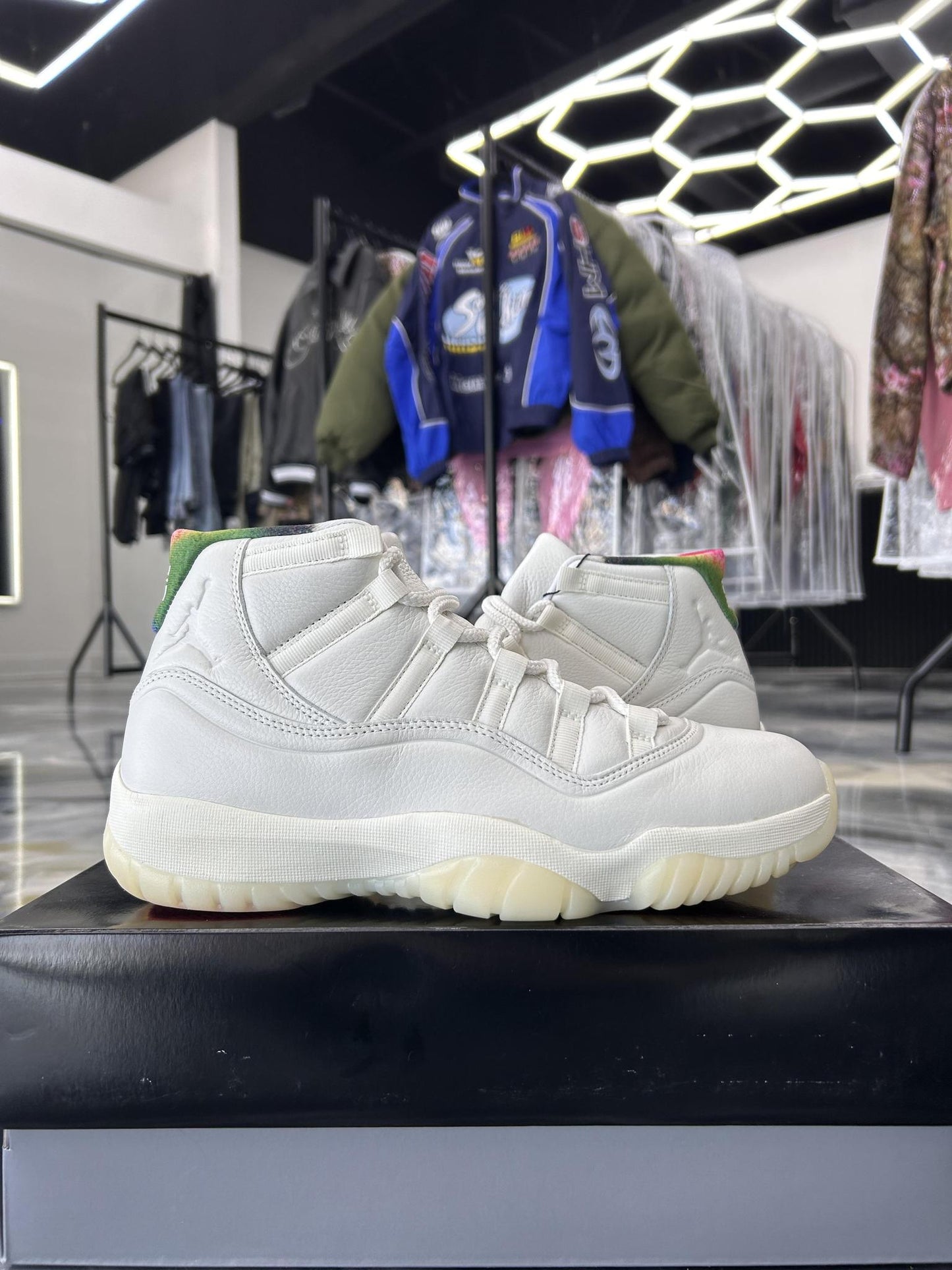 Jordan 11 "285" Used Size 9