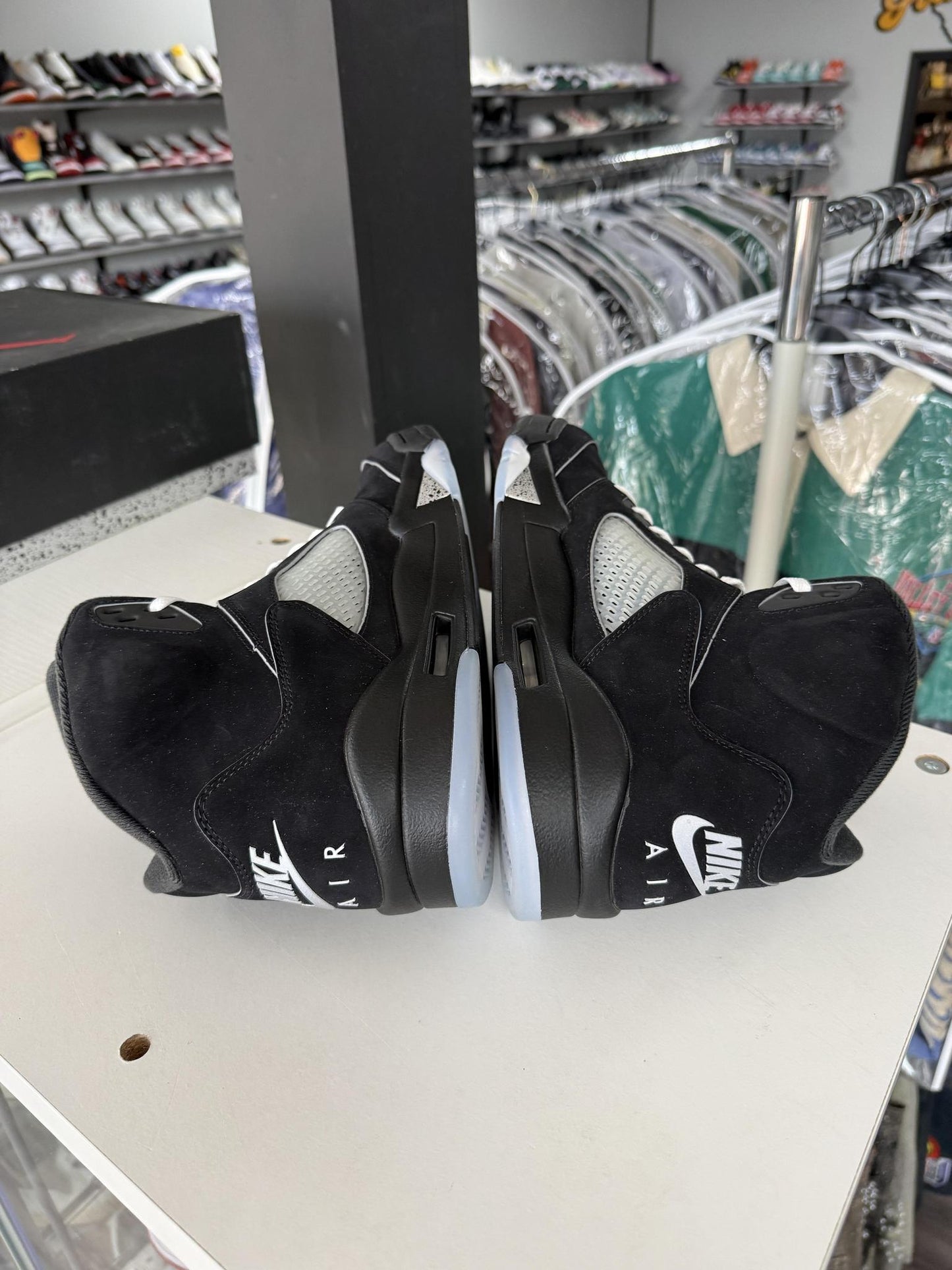 Jordan 5 "Metallic Reimagined" Used Size 11.5