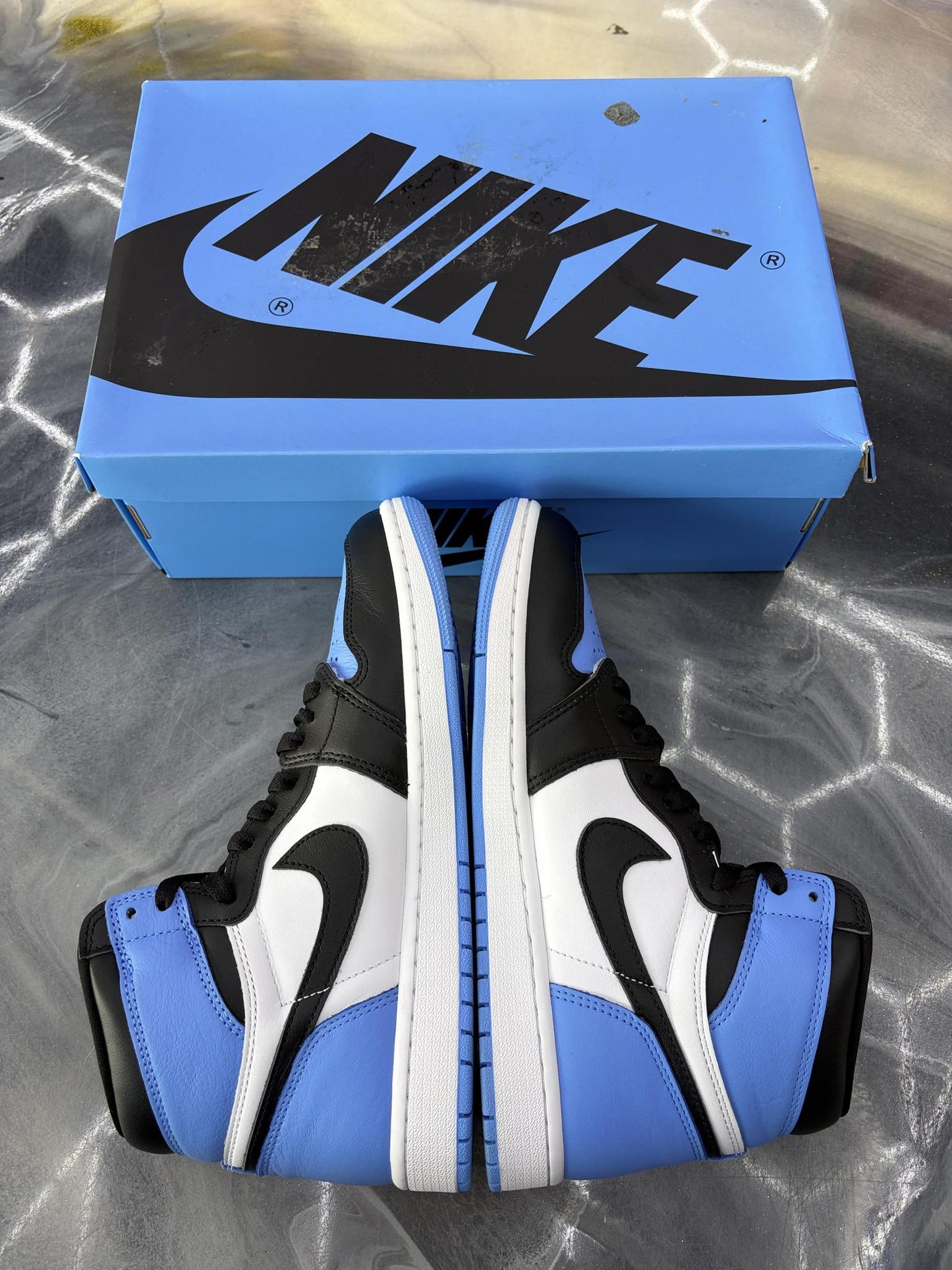 Jordan 1 High "UNC" Used Size 9