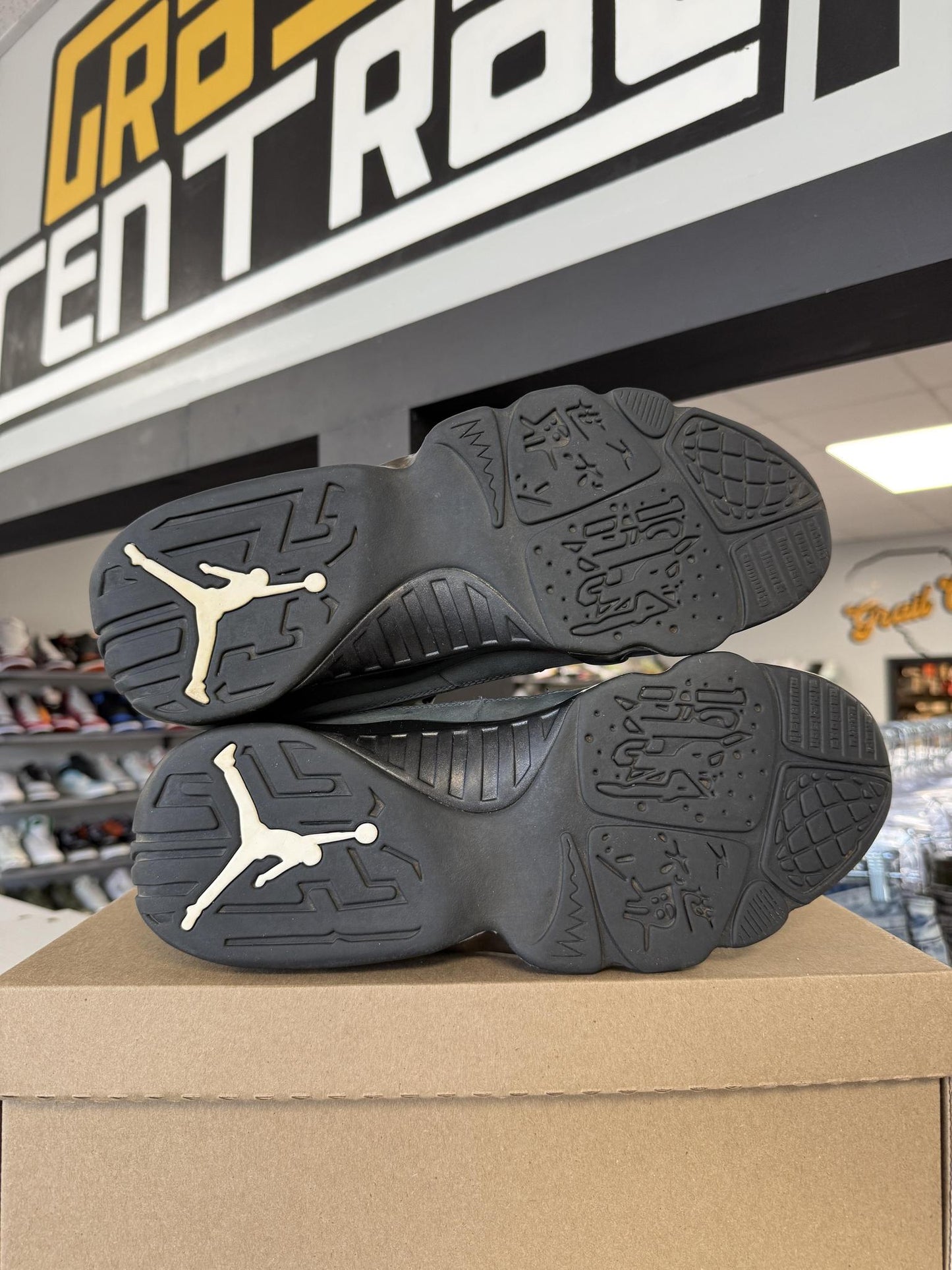 Jordan 9 "Anthracite" Used Size 11.5