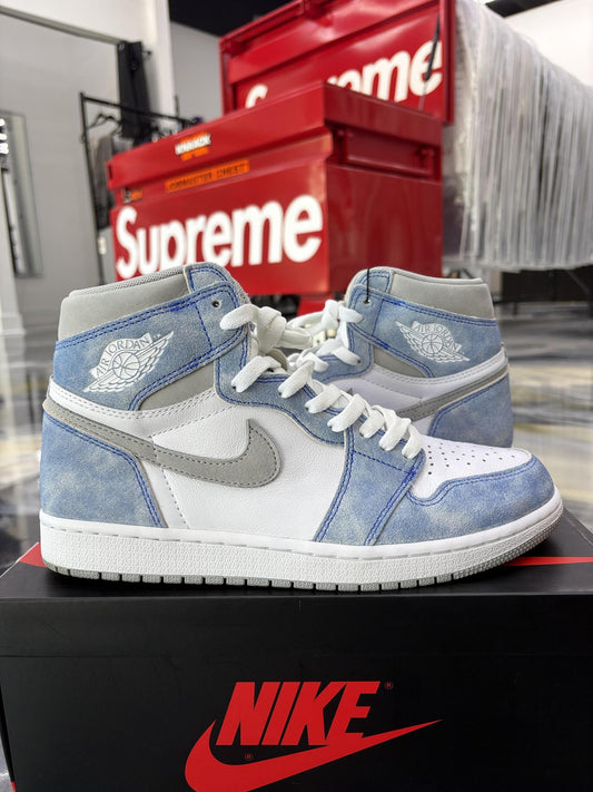 Jordan 1 "Hyper Royal" Used Size 9.5