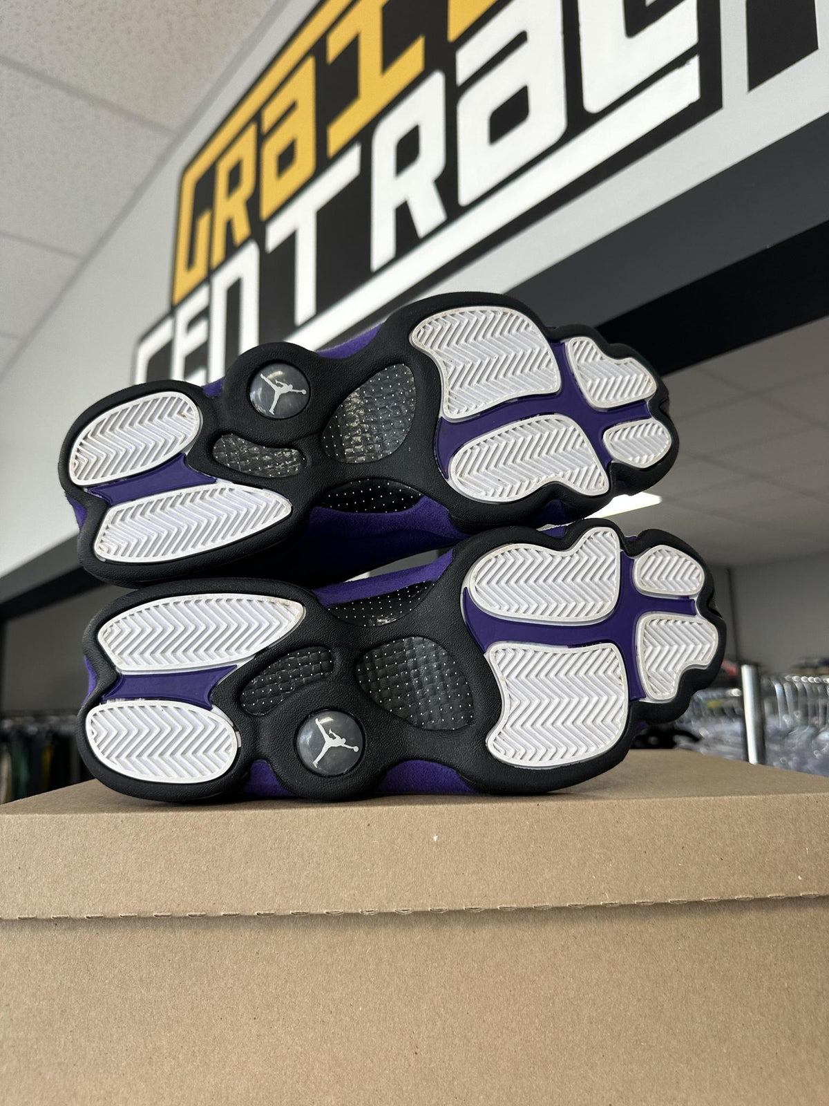 Jordan 13 Court Purple Used
