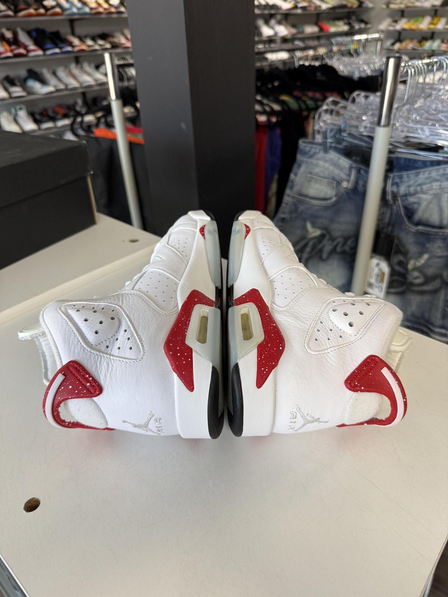 Jordan 6 "Red Oreo" Used Size 6Y/7.5W