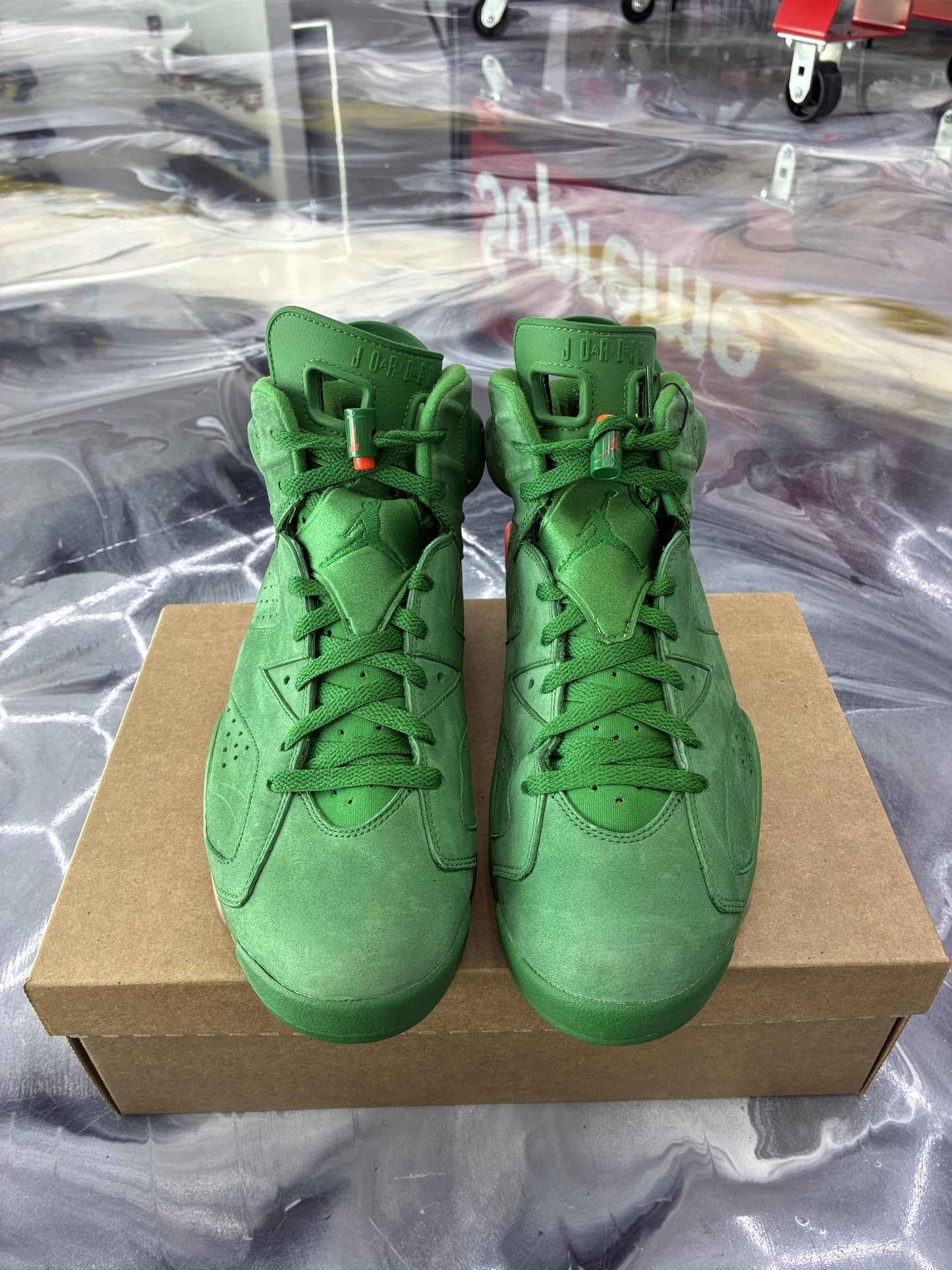 Jordan 6 "Gatorade Green" Used Size 12