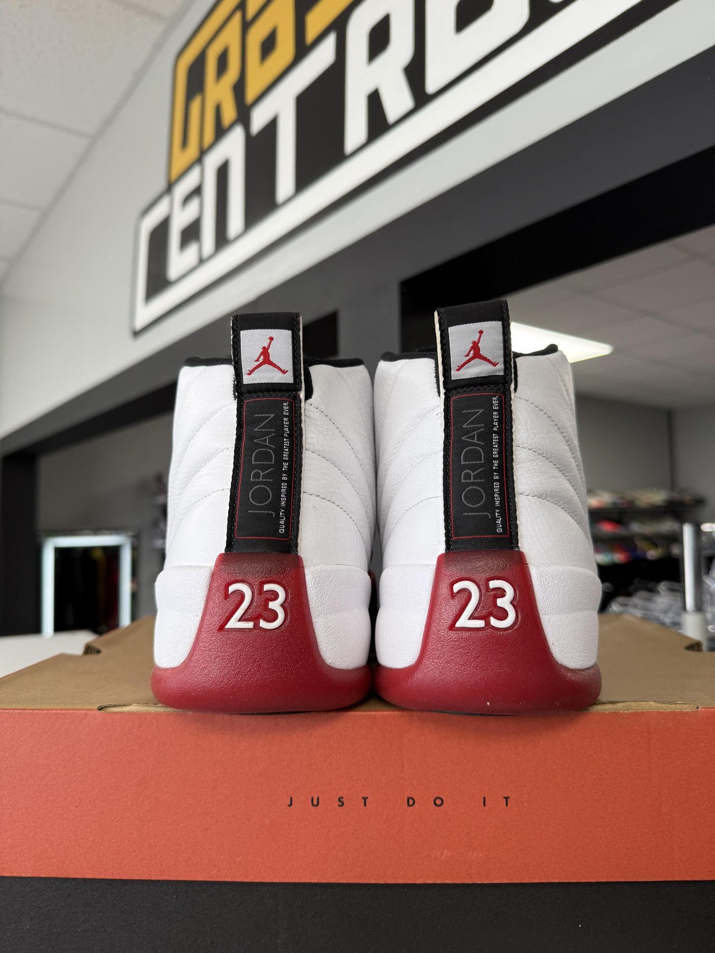Jordan 12 "Cherry" Used Size 13