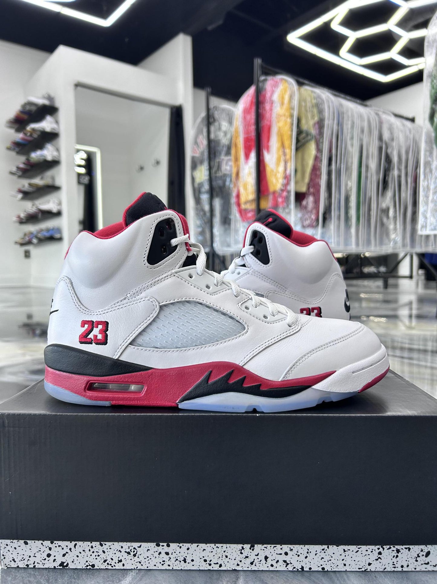 Jordan 5 "Fire Red" Used Size 10