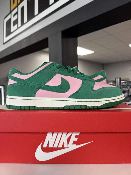 Nike Dunk Low "Soft Pink/Malachite" Used Size 11