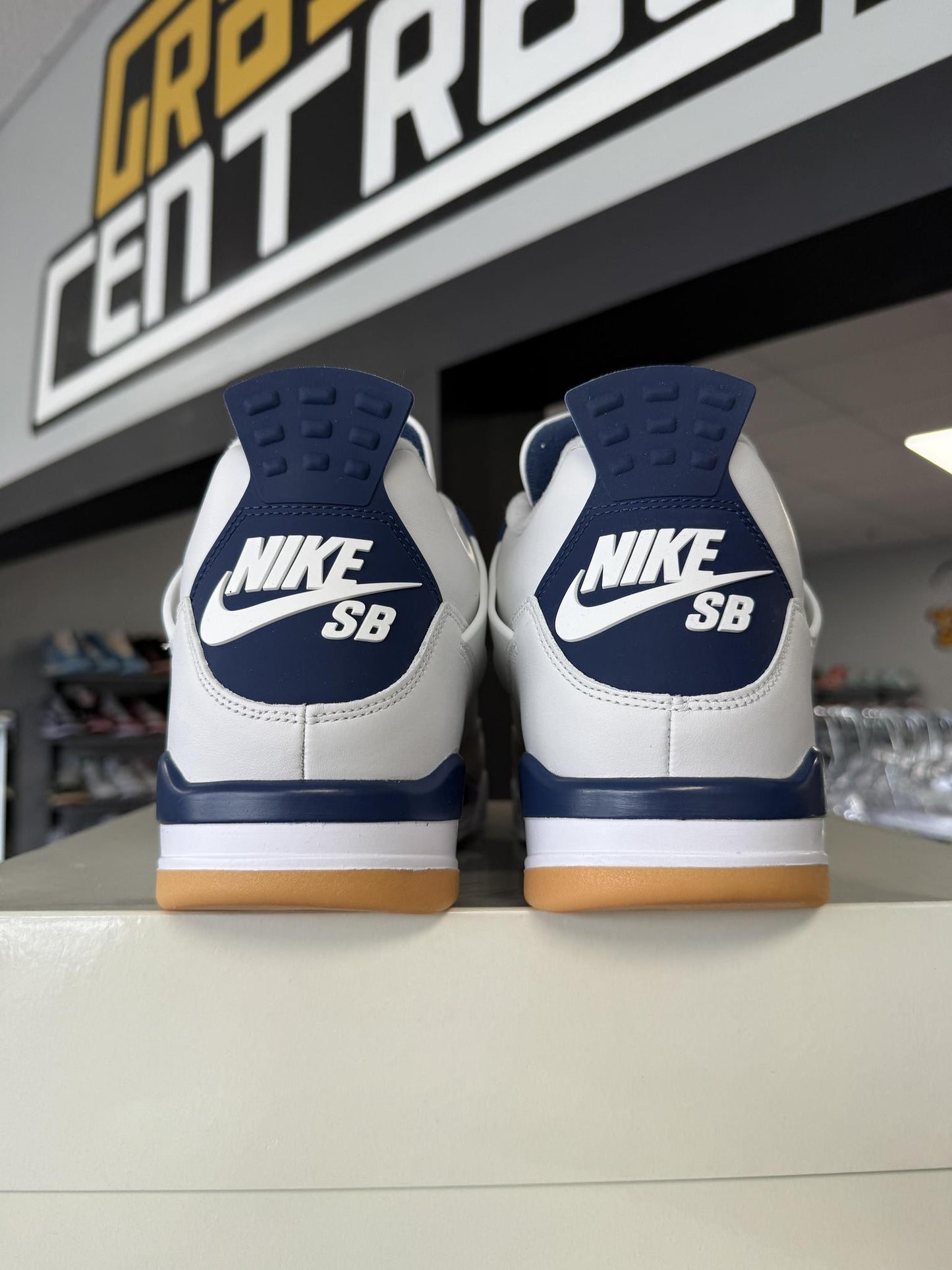 Jordan 4 "Navy SB" Used Size 14