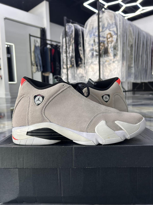 Jordan 14 "Desert Sand" Used Size 10.5