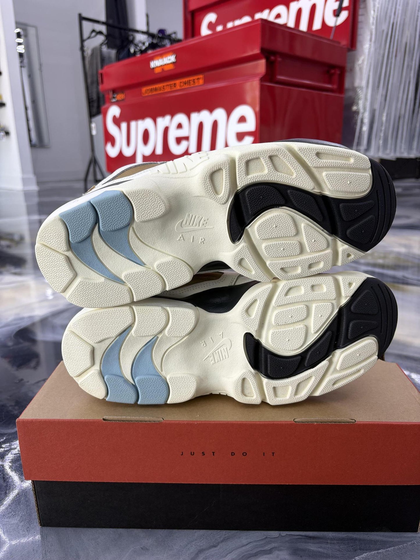 Nike Diamond Turf "Must Be The Money" Used Size 9.5