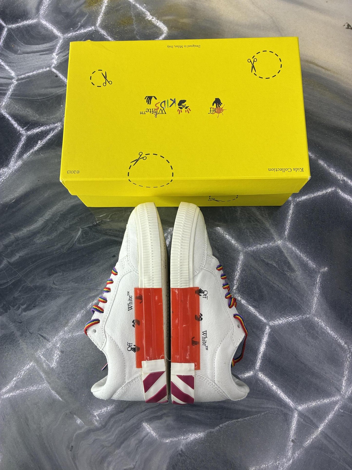 Off-White Vulc Low Used Size 3Y/4.5W