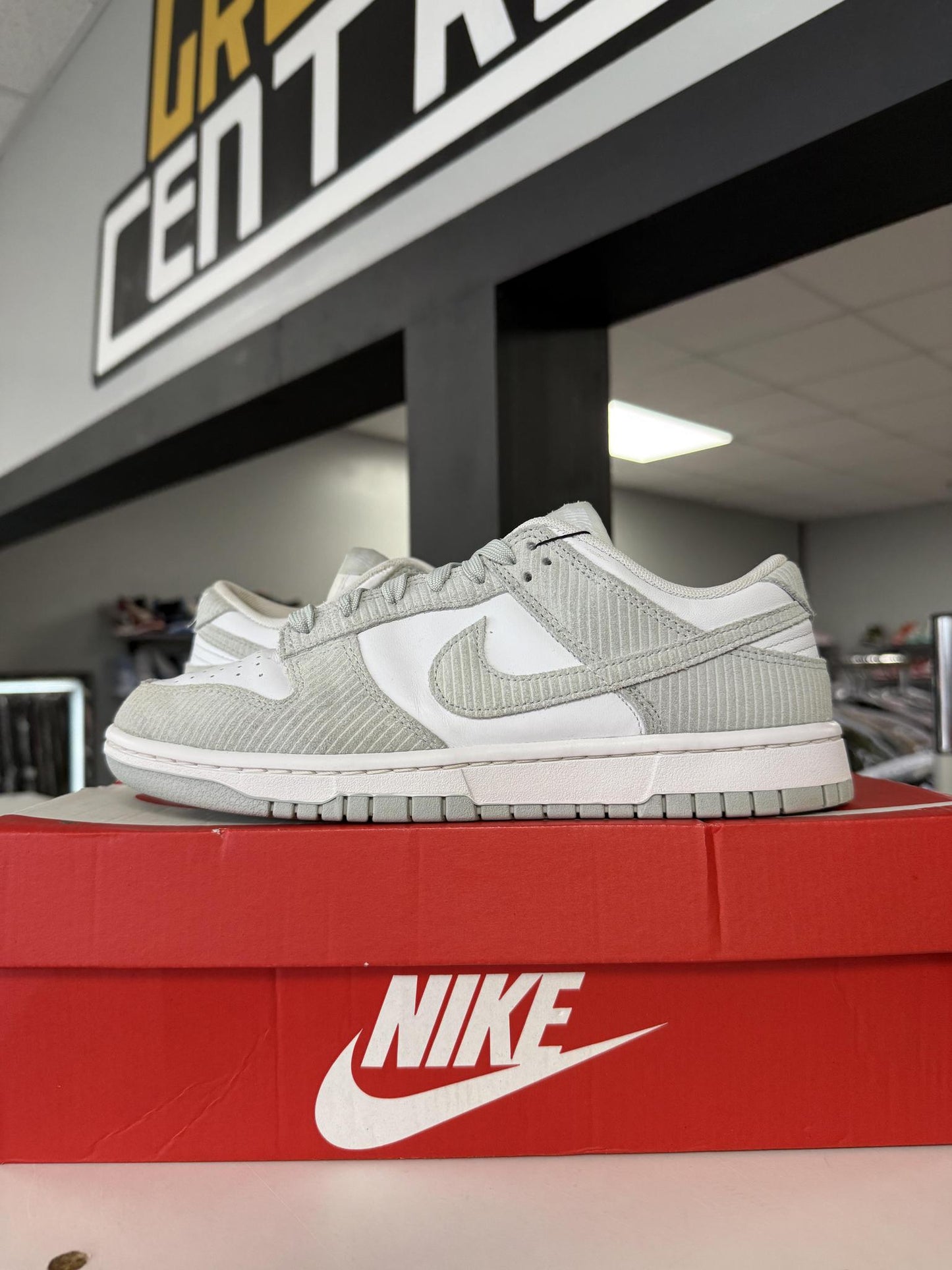 Nike Dunk Low "Light Silver Corduroy" Used Size 7.5