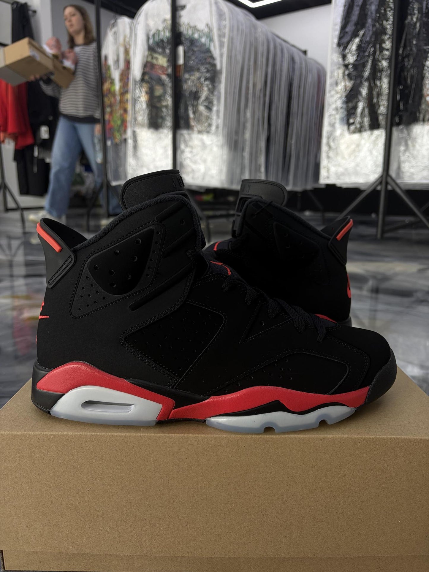 Jordan 6 "Infrared Salesman" Used Size 10.5