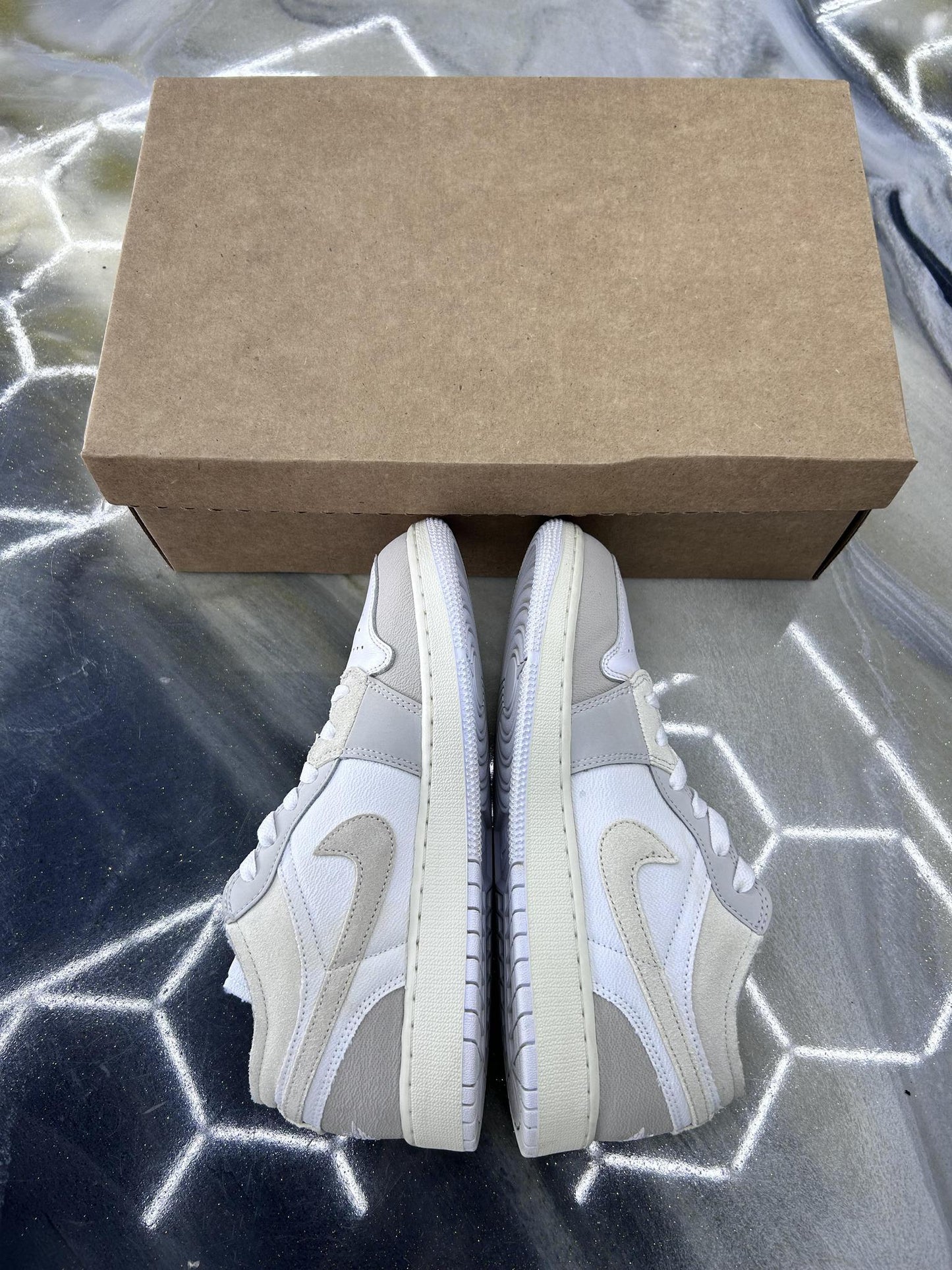 Jordan 1 Low "Inside Out" Used Size 7Y/8.5W