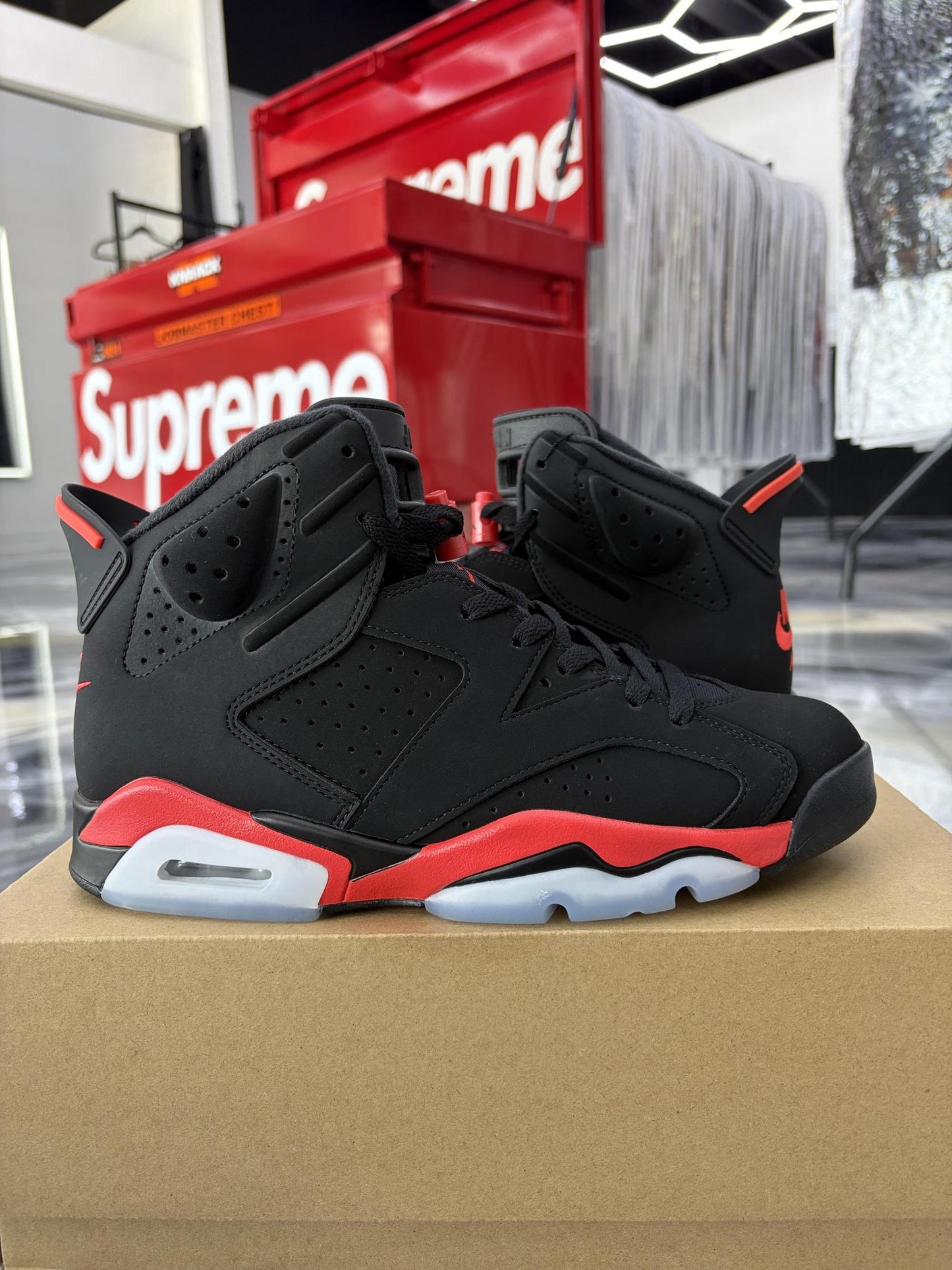 Jordan 6 "Infrared" Used Size 8.5