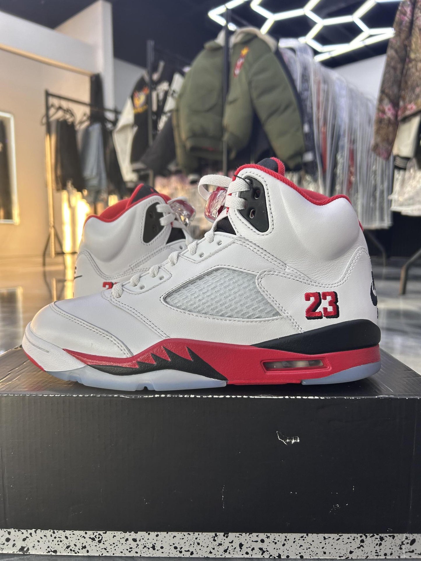 Jordan 5 "Fire Red" Used Size 8.5