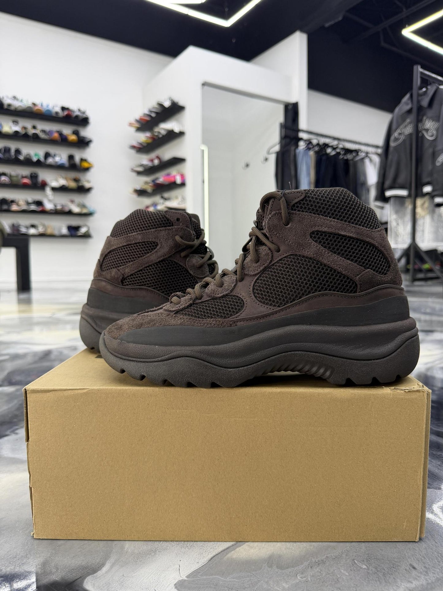 Yeezy Desert Boot "Oil" Used Size 10