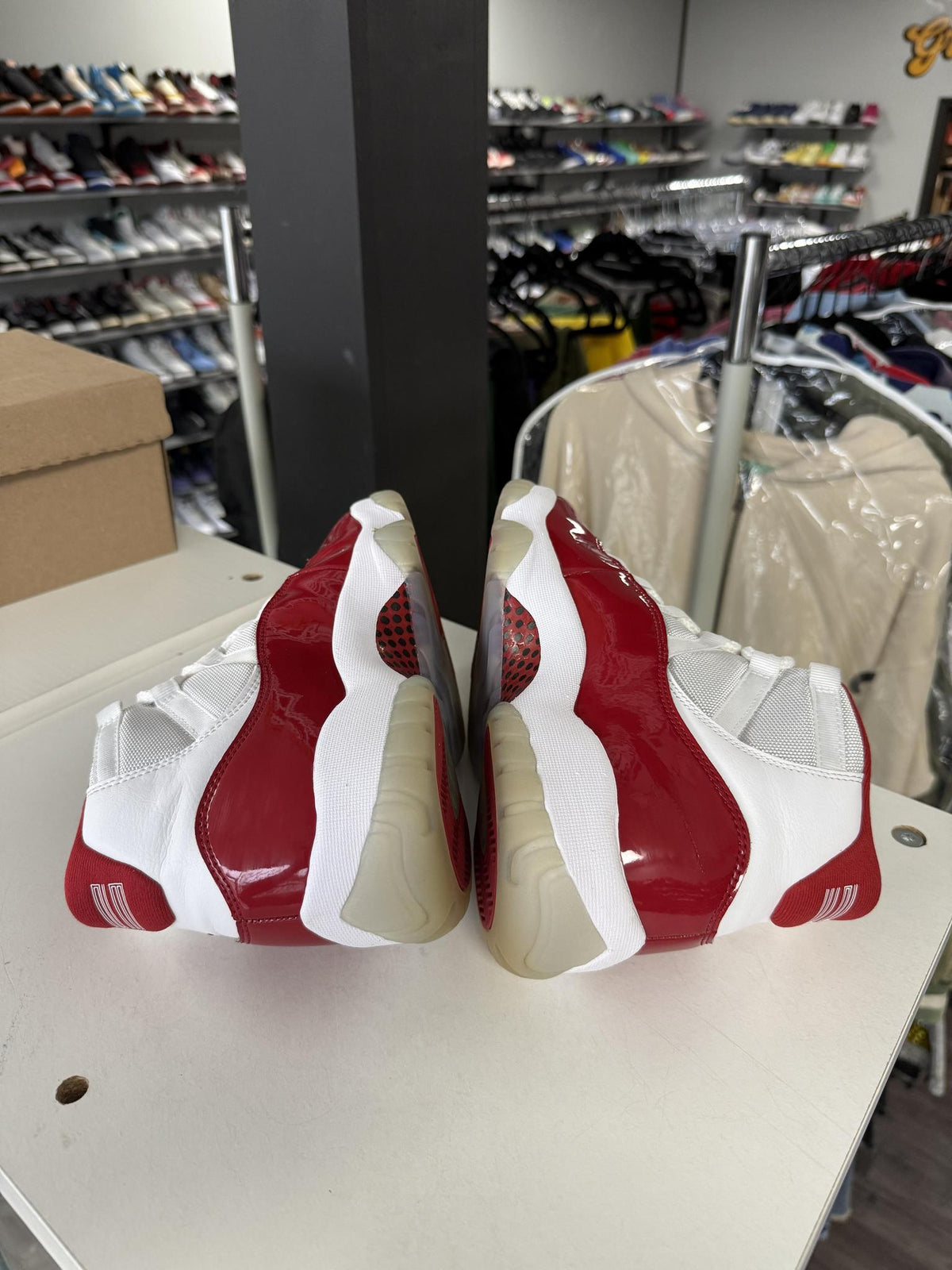 Jordan 11 "Cherry" Used Size 8.5