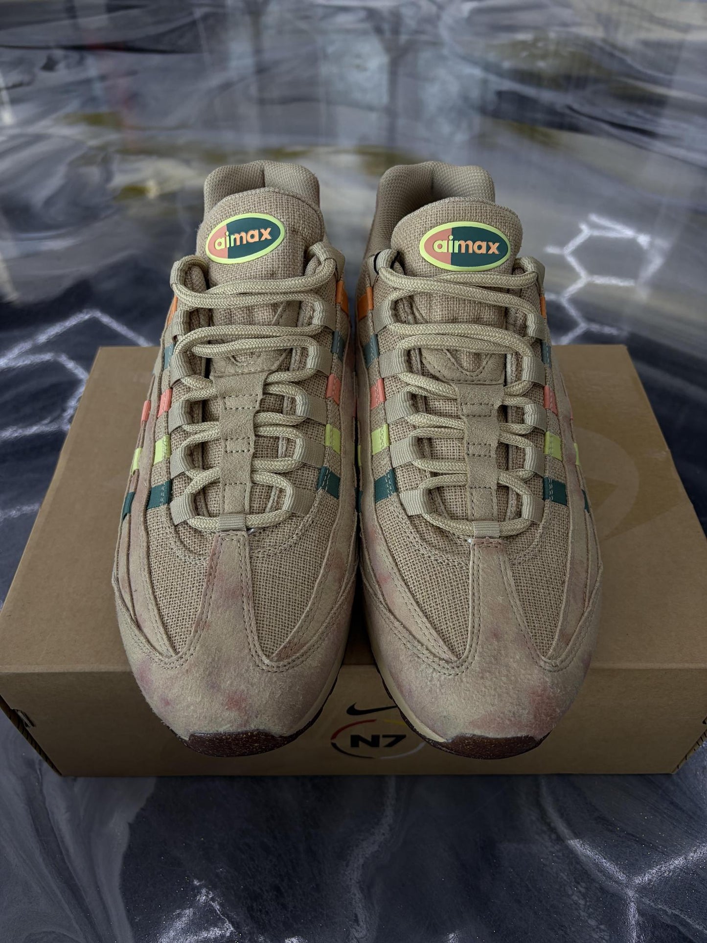 Nike Air Max 95 "N7 Fossil Rose" Used Size 9.5