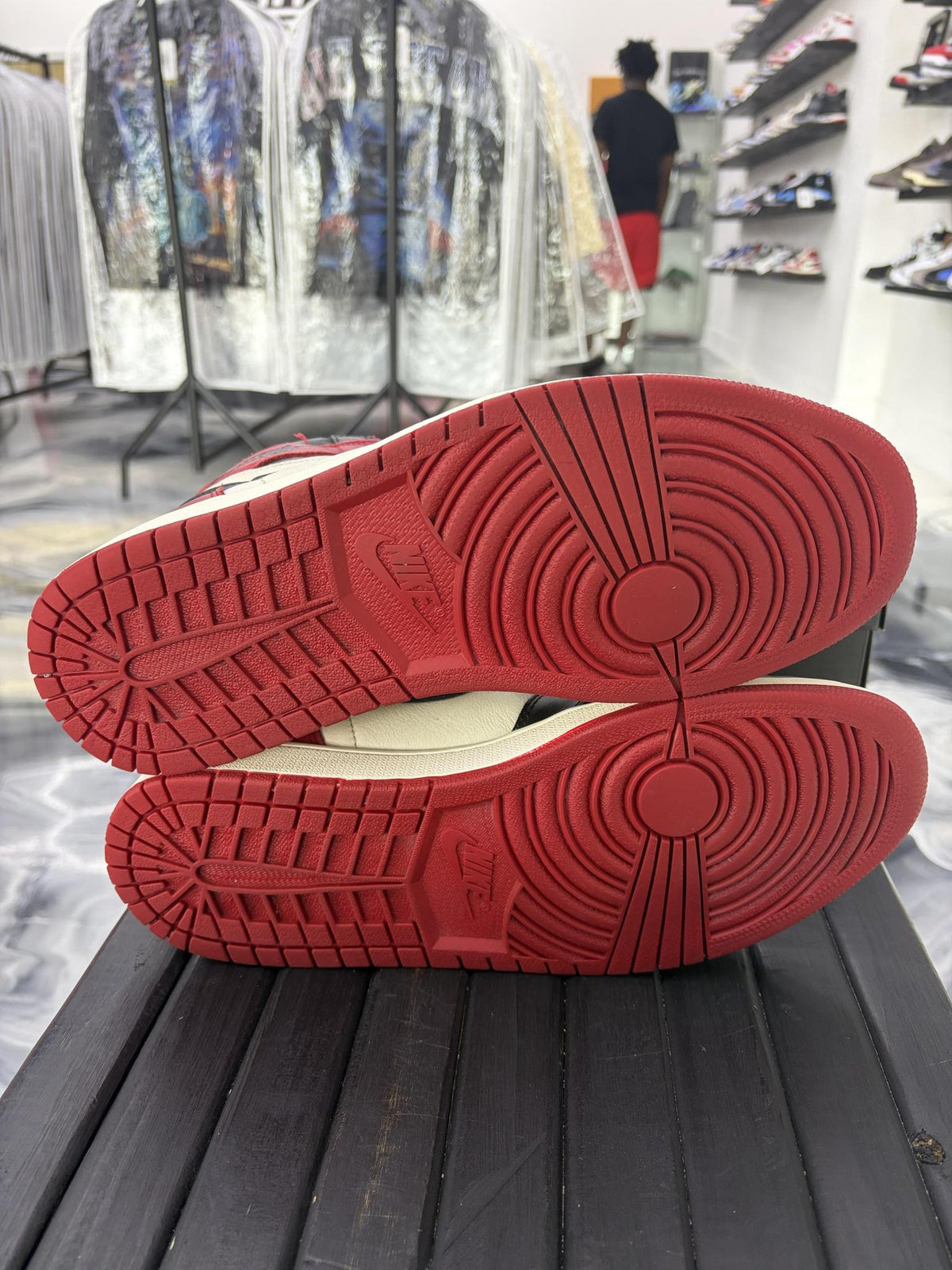 Jordan 1 "Bred Toe" Used Size 11.5