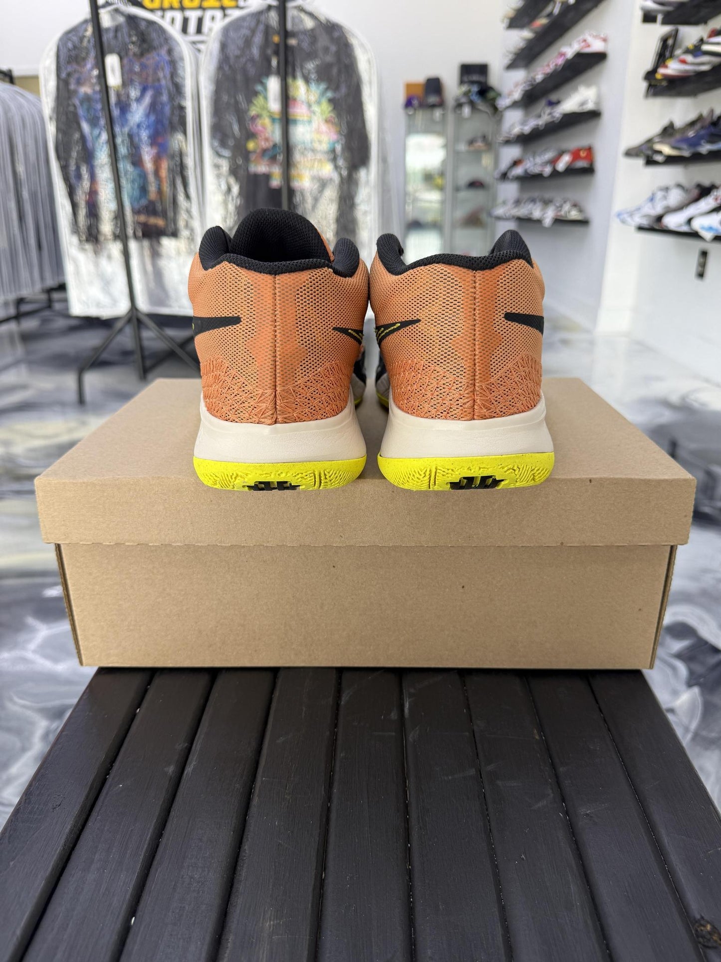 Nike Kyrie Flytrap 6 "Orange Trance" Used Size 10.5