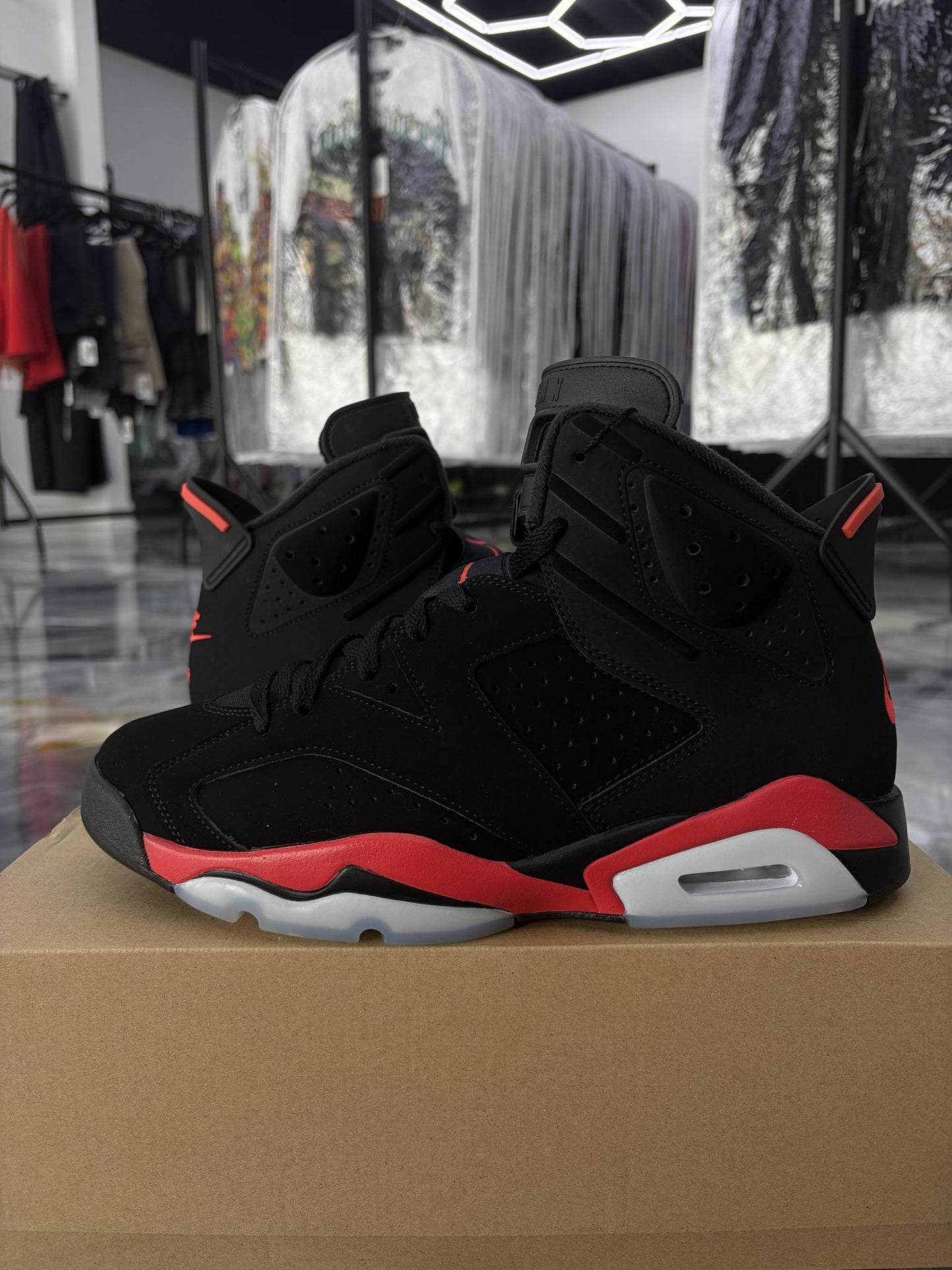 Jordan 6 "Infrared Salesman" Used Size 10.5