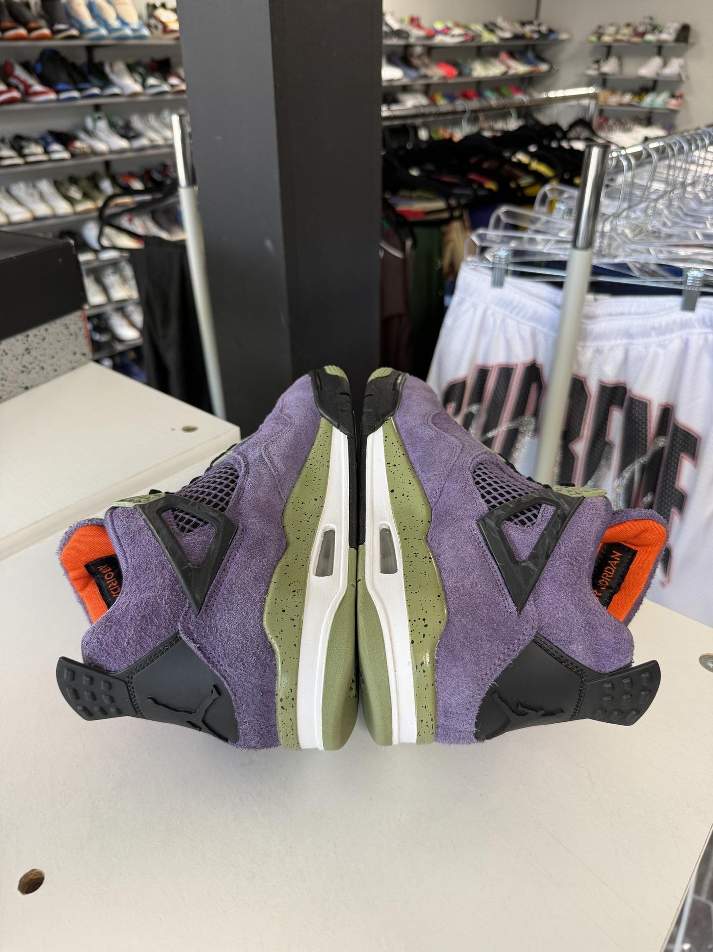 Jordan 4 "Purple Canyon" Used Size 7.5