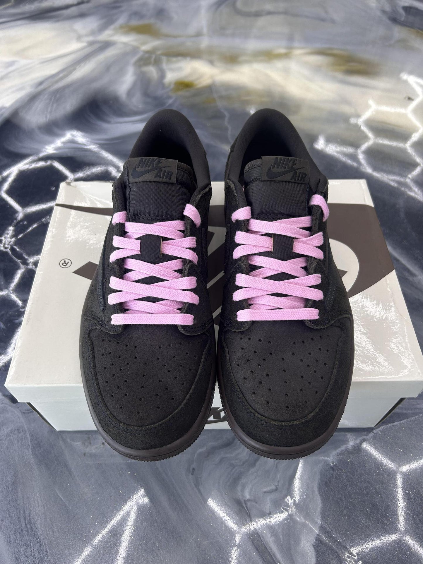Jordan 1 Low x Travis Scott "Velvet Brown" Used Size 8.5