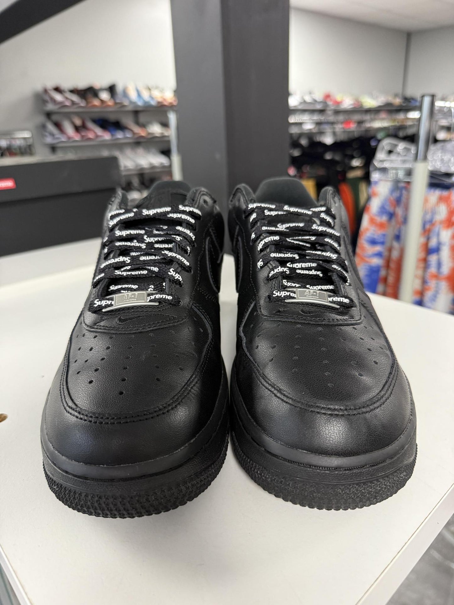 Nike AF1 Low Supreme "Black" Used Size 8