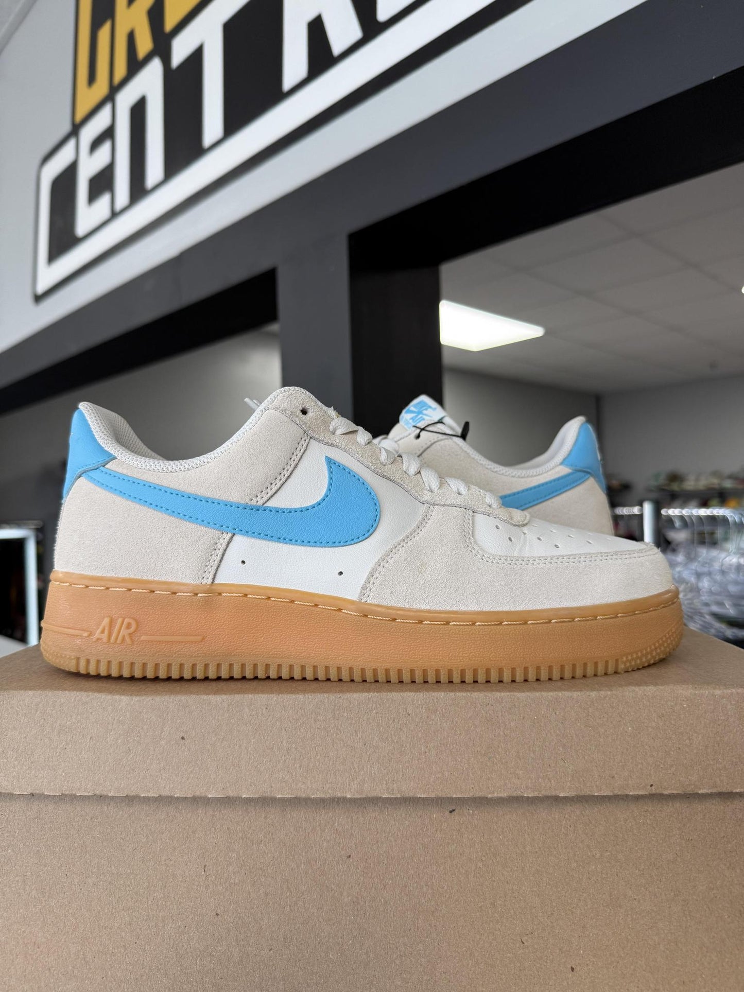 Nike Air Force One Low "Sail University Blue" Used Size 9