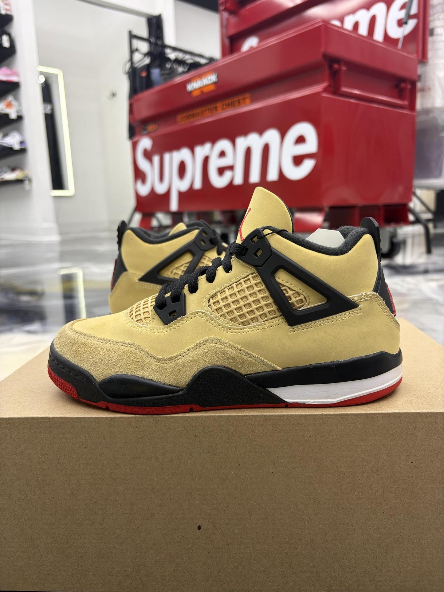 Jordan 4 "Pizza" Used Size 3Y/4.5W