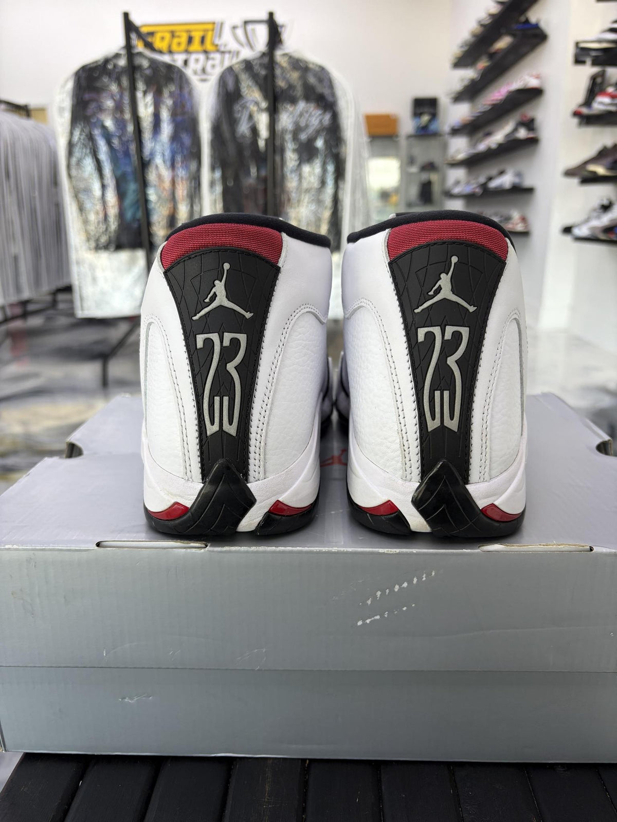 Jordan 13 "Black Toe" Used Size 9
