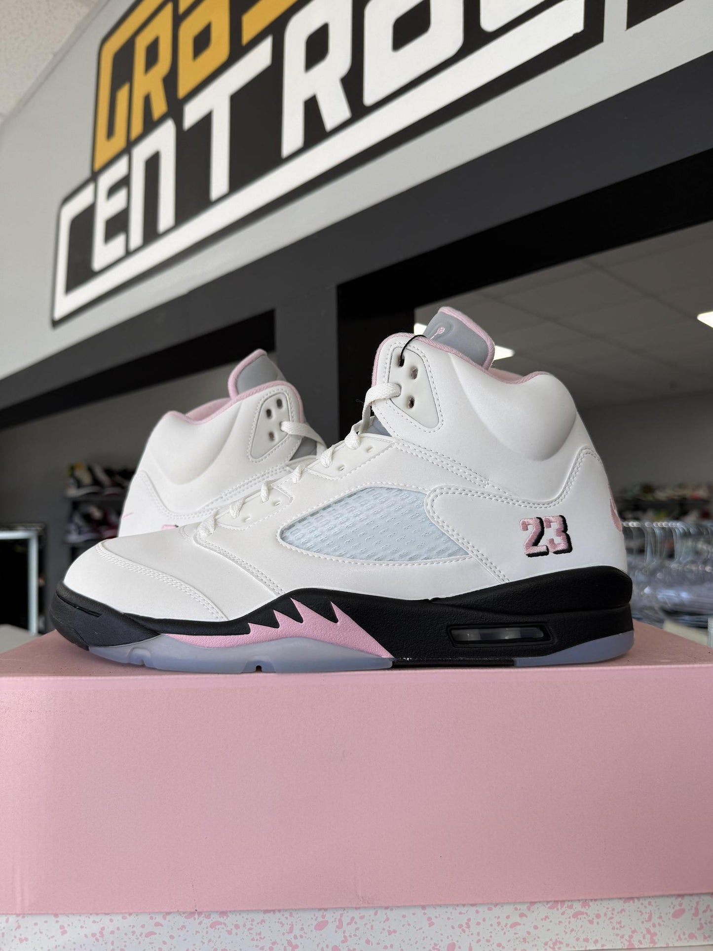Jordan 5 "Soft Pink" Used Size 11.5