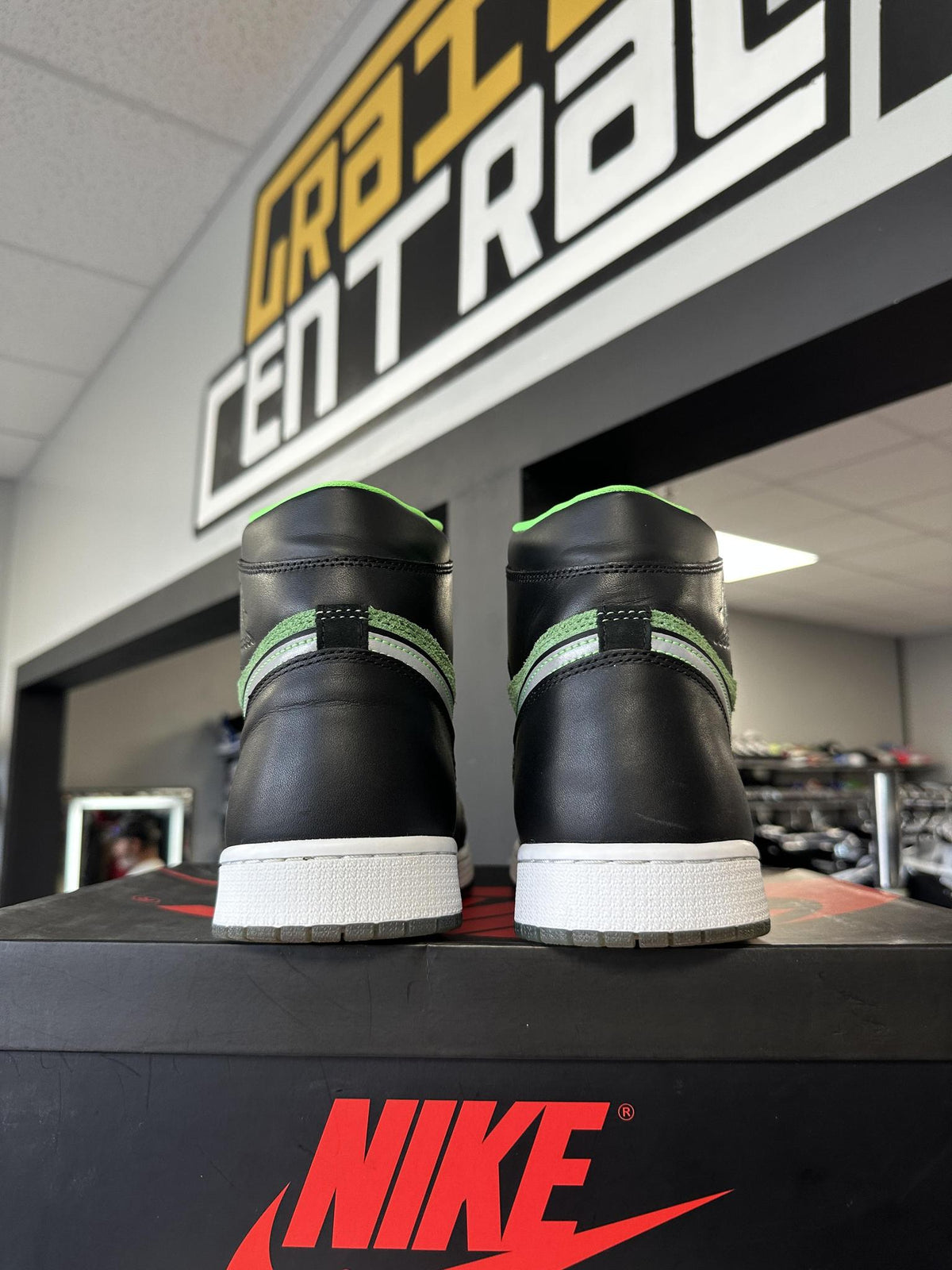 Jordan 1 Zoom "Zen Green" Used Size 14