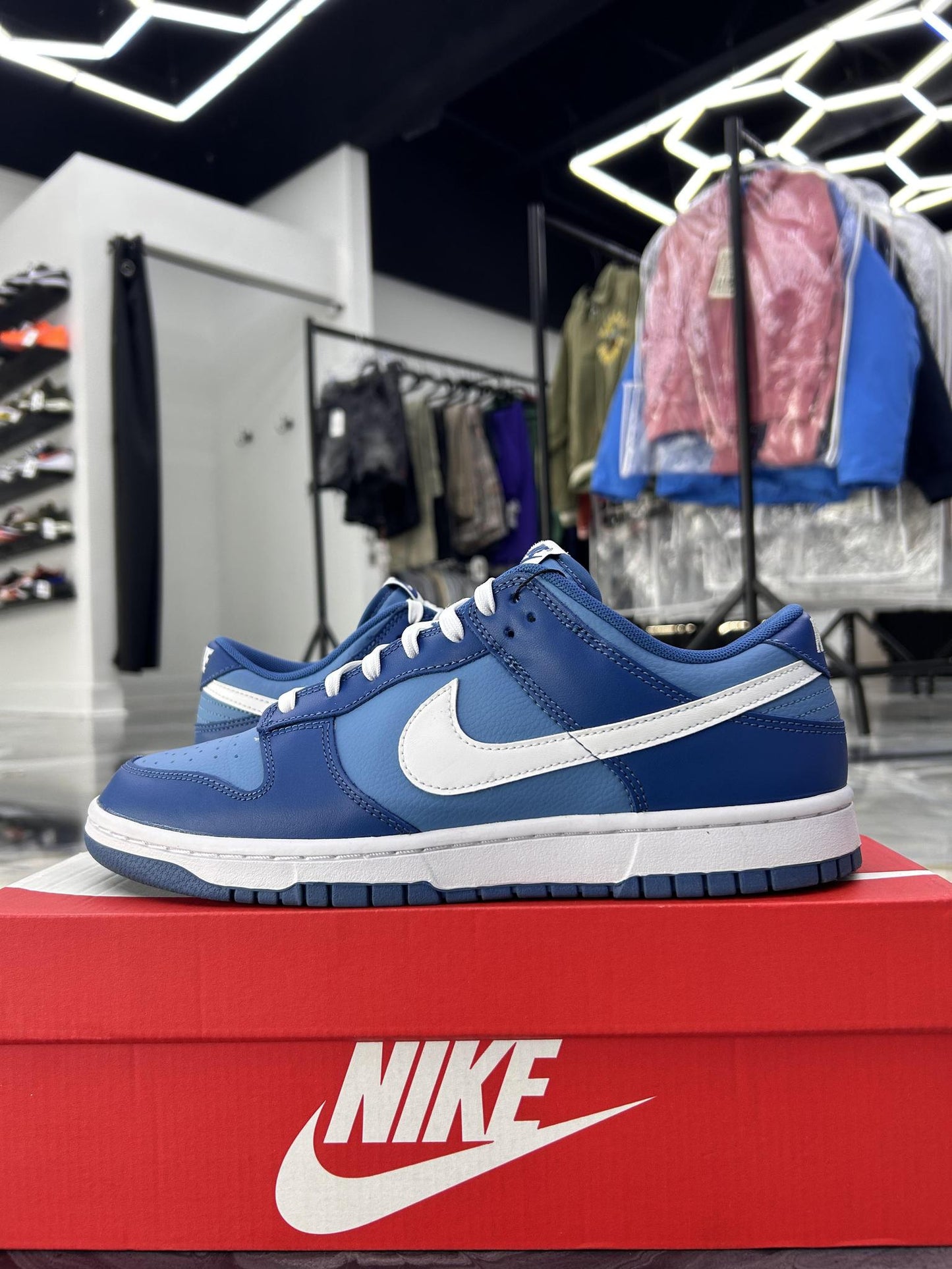 Nike Dunk Low "Marina Blue" Used Size 10