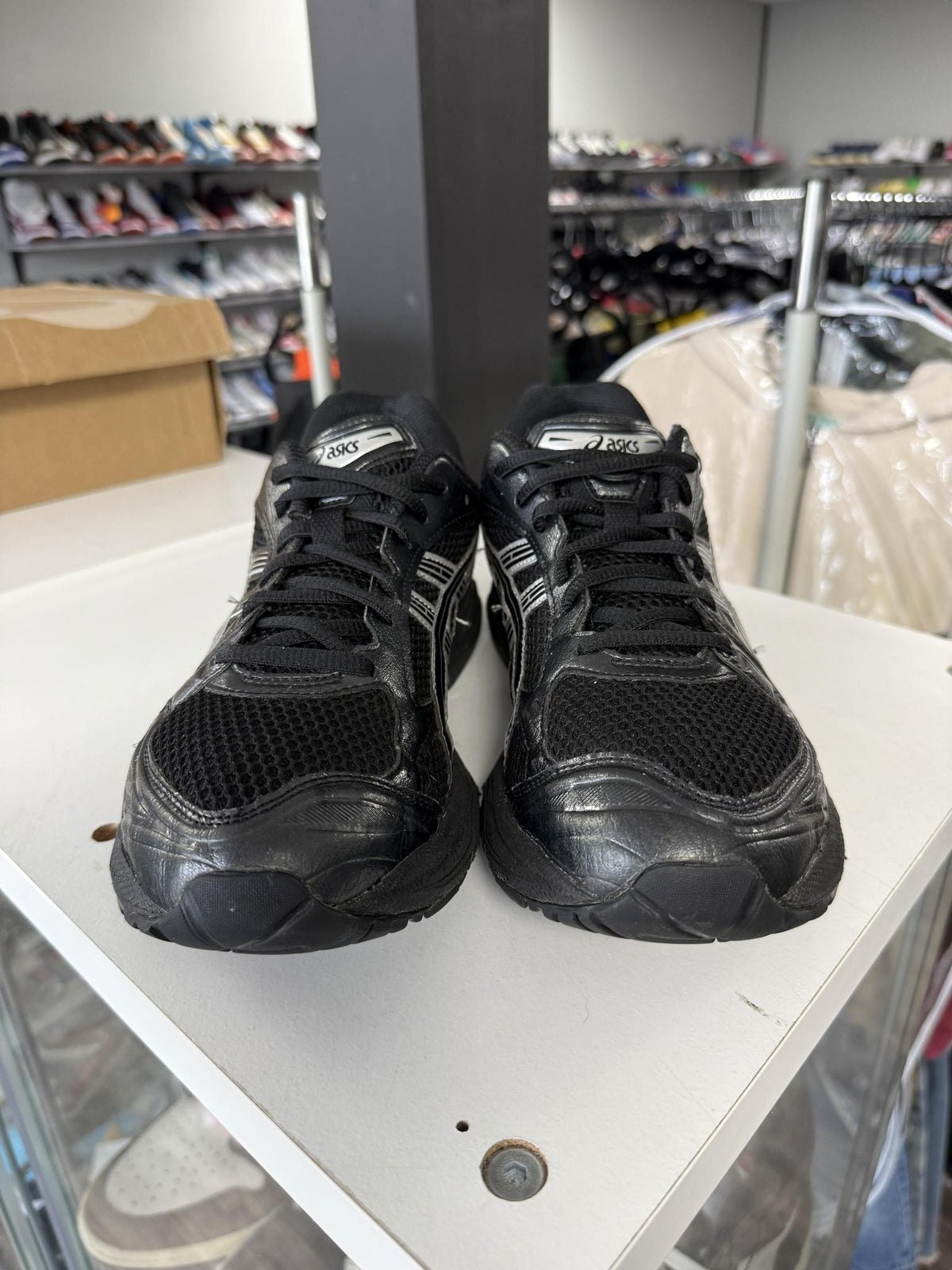 Asics Gel Kayano 14 "Black" Used Size 9.5