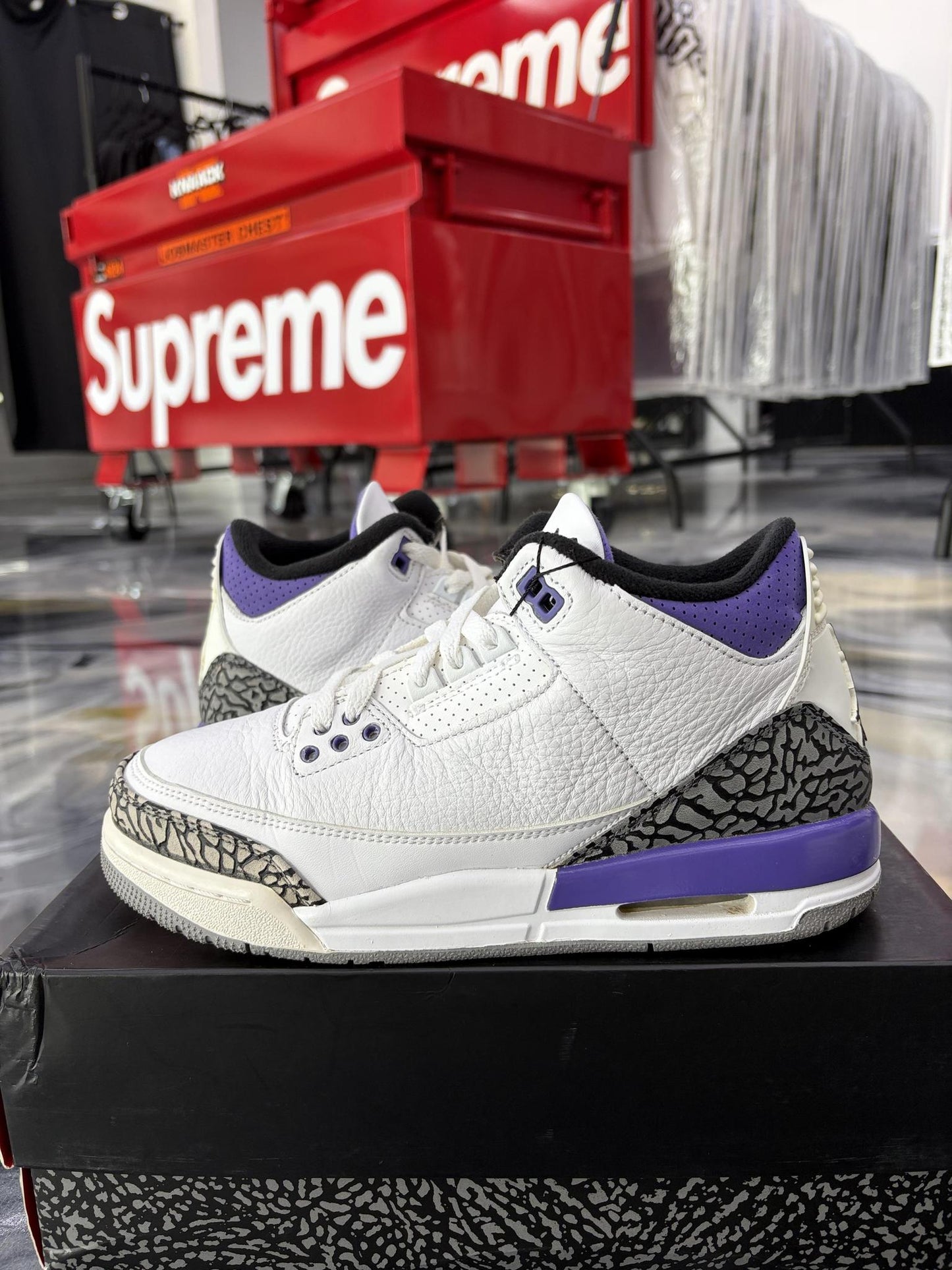 Jordan 3 "Dark Iris" Used Size 7Y/8.5W