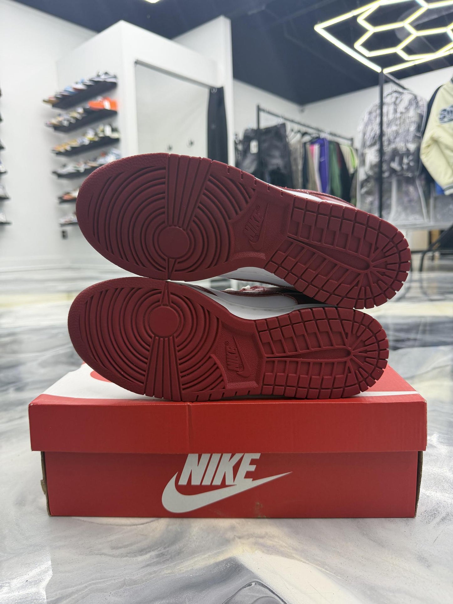 Nike Dunk Low "USC" Size 7.5