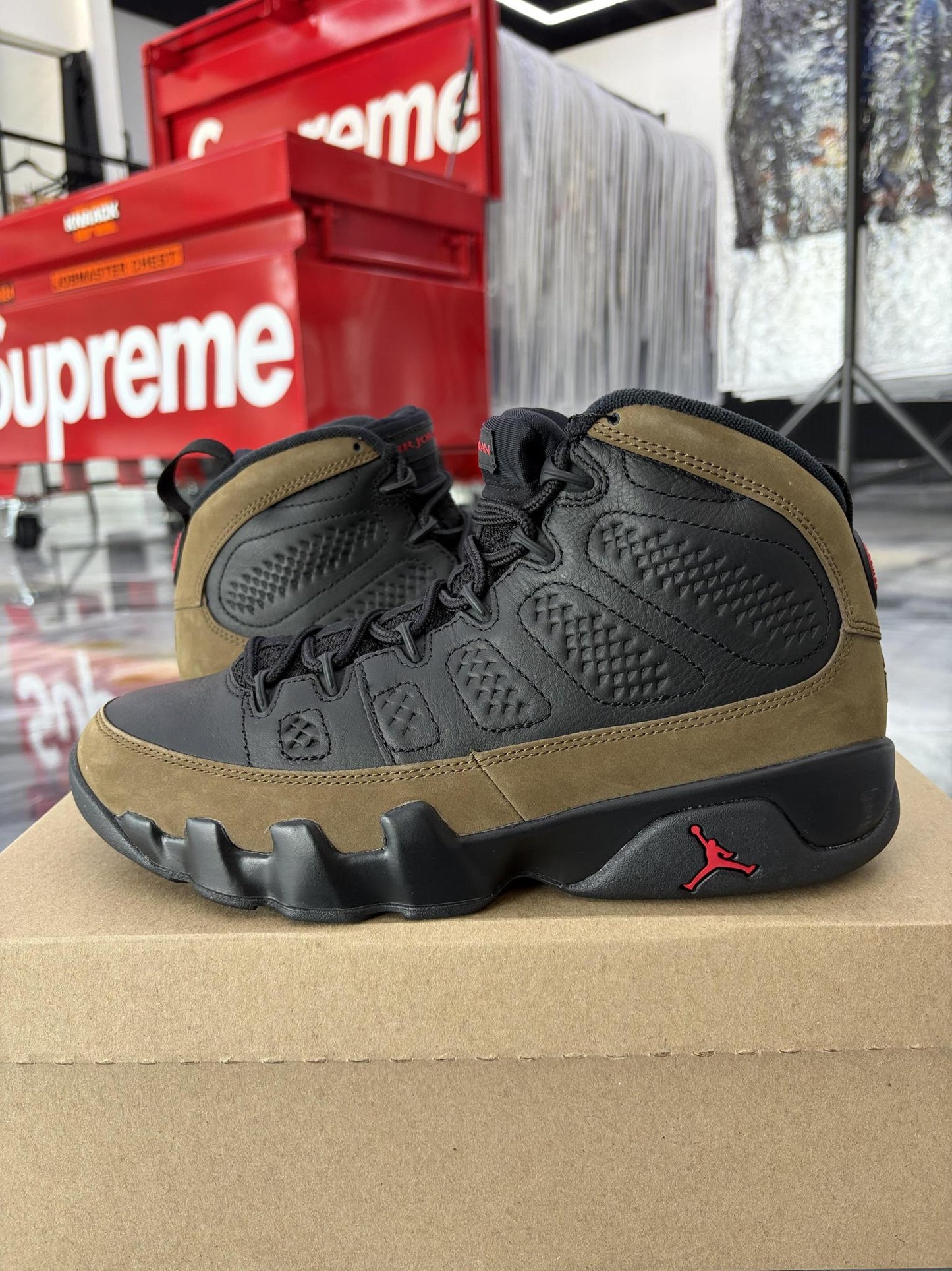 Jordan 9 "Olive" Used Size 8