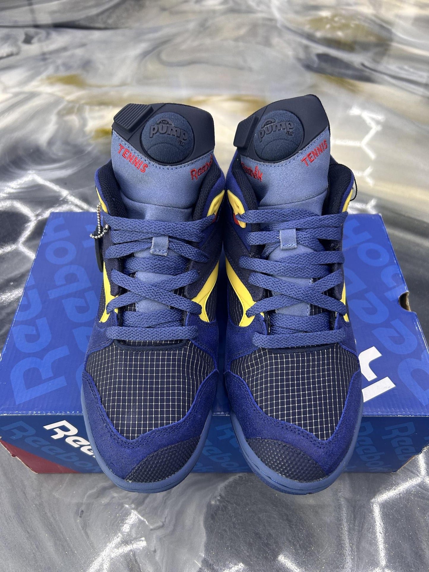 Reebok Court Victory Pump "Navy Yellow" Used Size 9.5