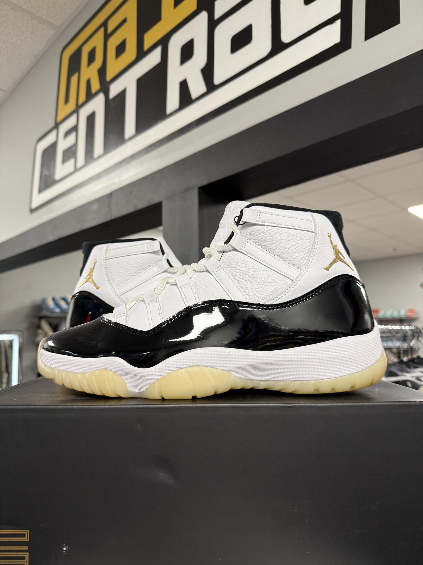 Jordan 11 "Gratitude" Used Size 12