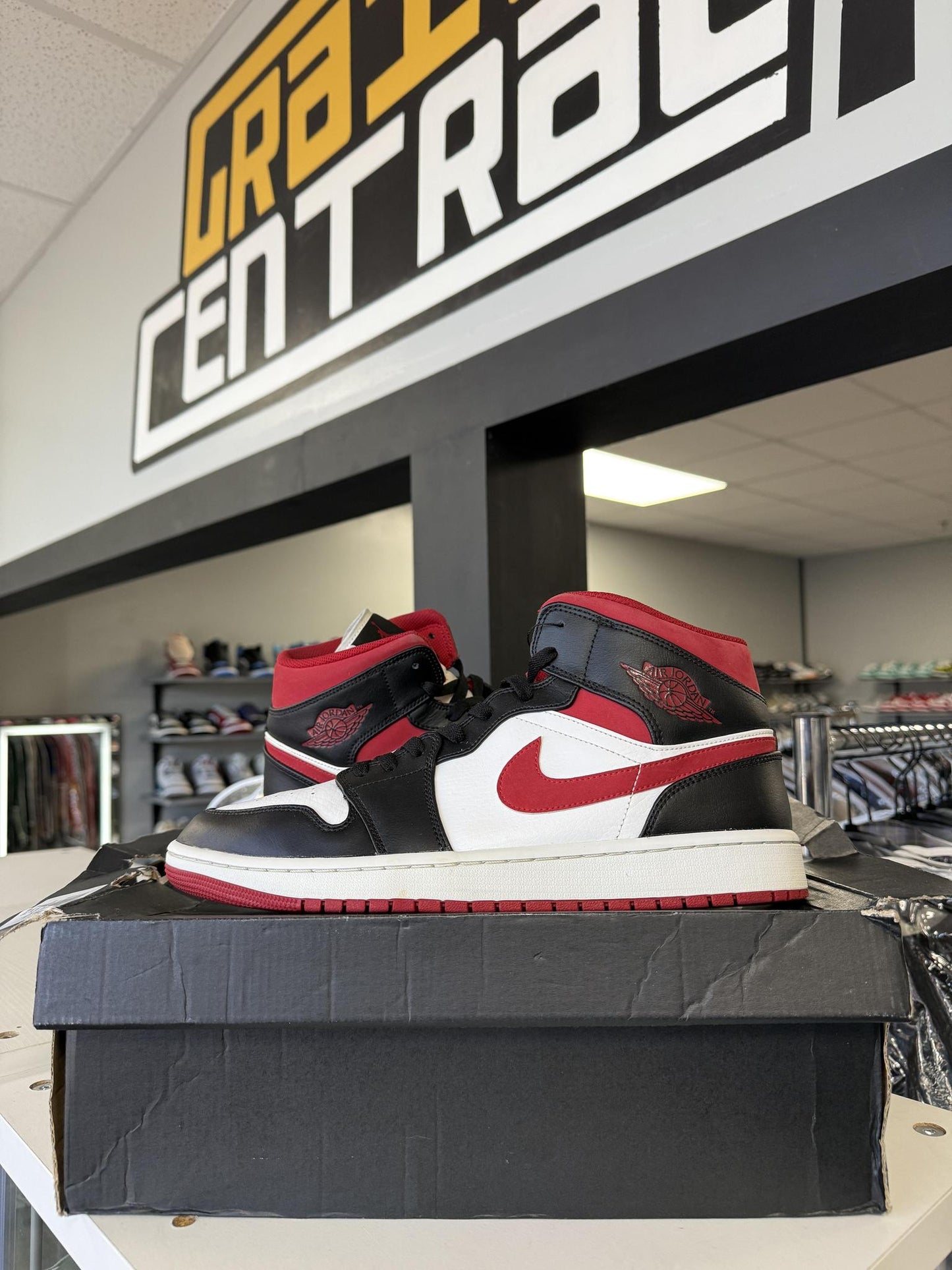 Jordan 1 Mid "Track Red" Used Size 12